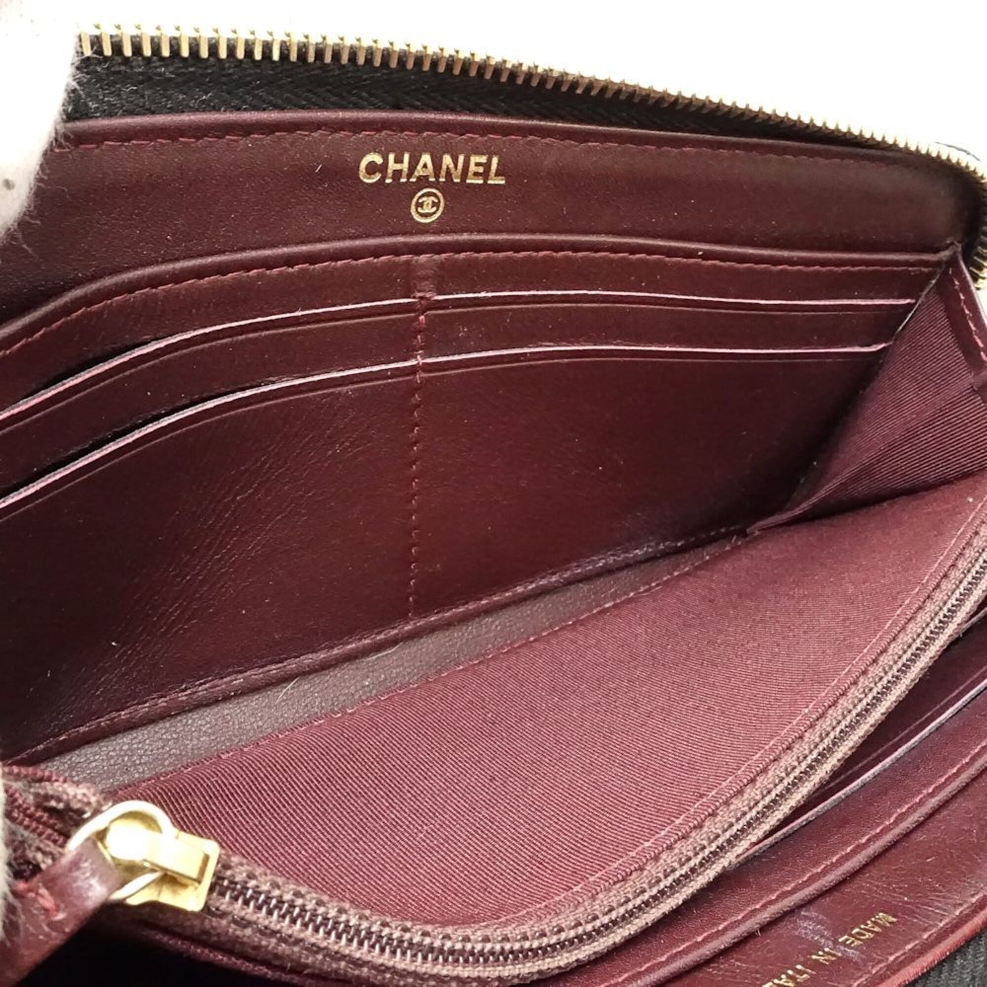 Chanel Matelasse Black Grained Calfskin Long Wallet (Bi-Fold) (Pre-Owned)