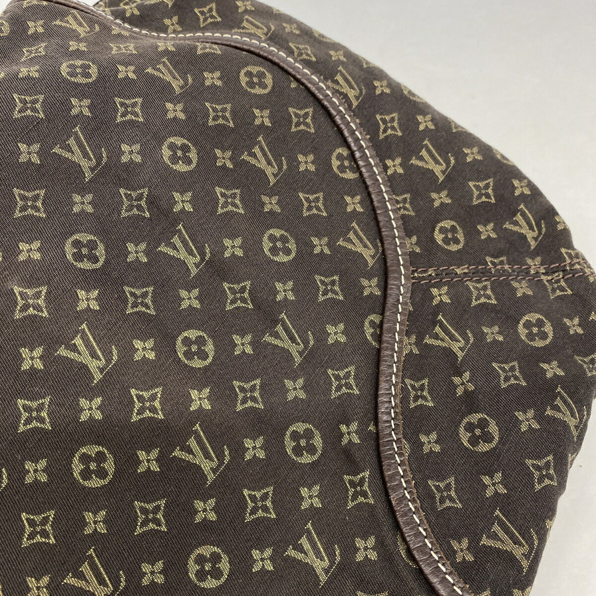 Louis Vuitton Ebene Shoulder Bag (Pre-Owned)