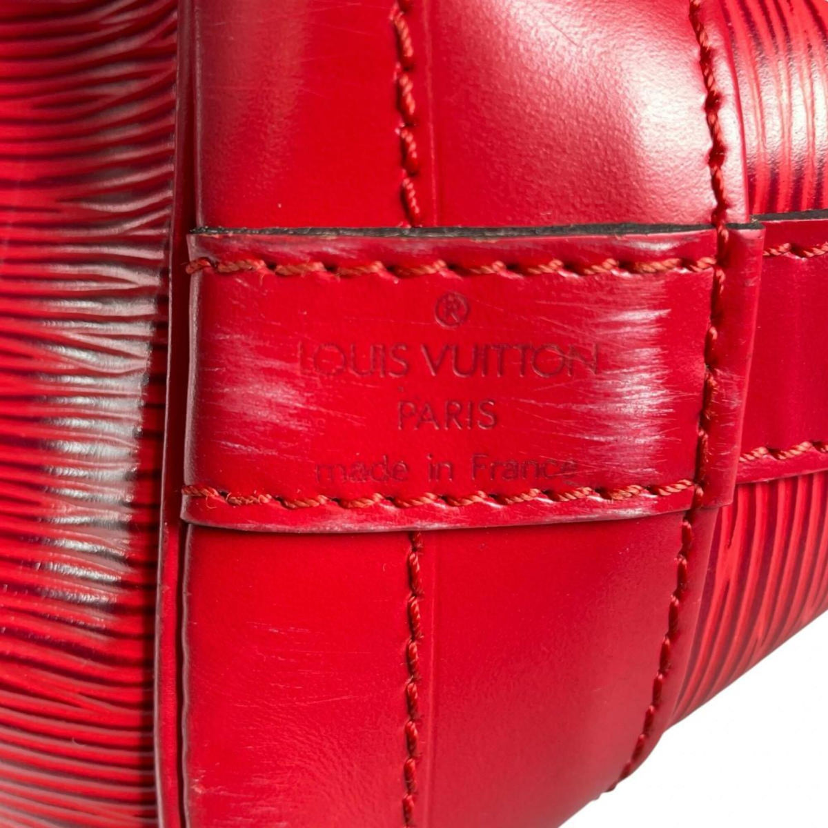 Louis Vuitton Castilian Red Epi Leather Shoulder Bag (Pre-Owned)