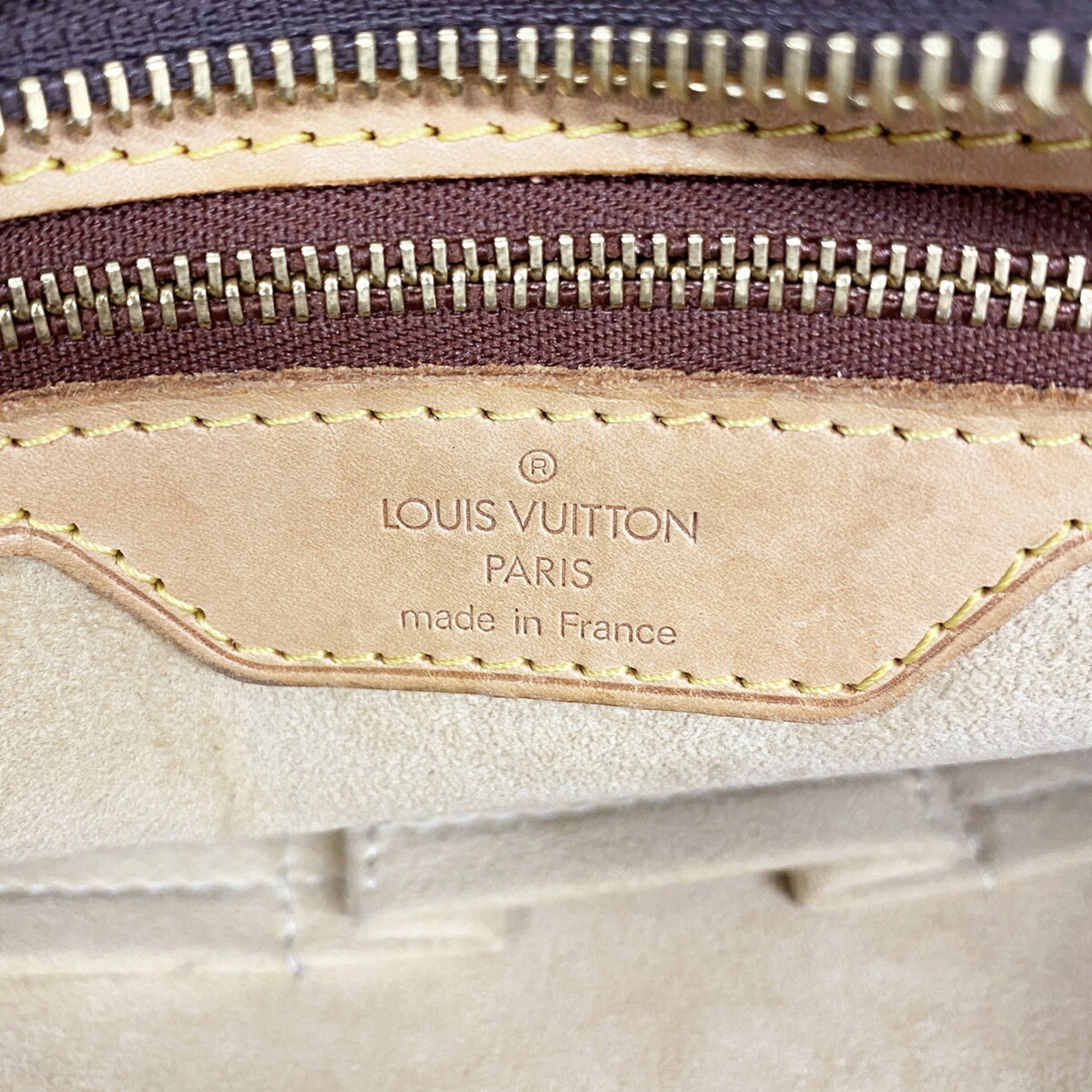 Louis Vuitton Brown Tote Bag (Pre-Owned)