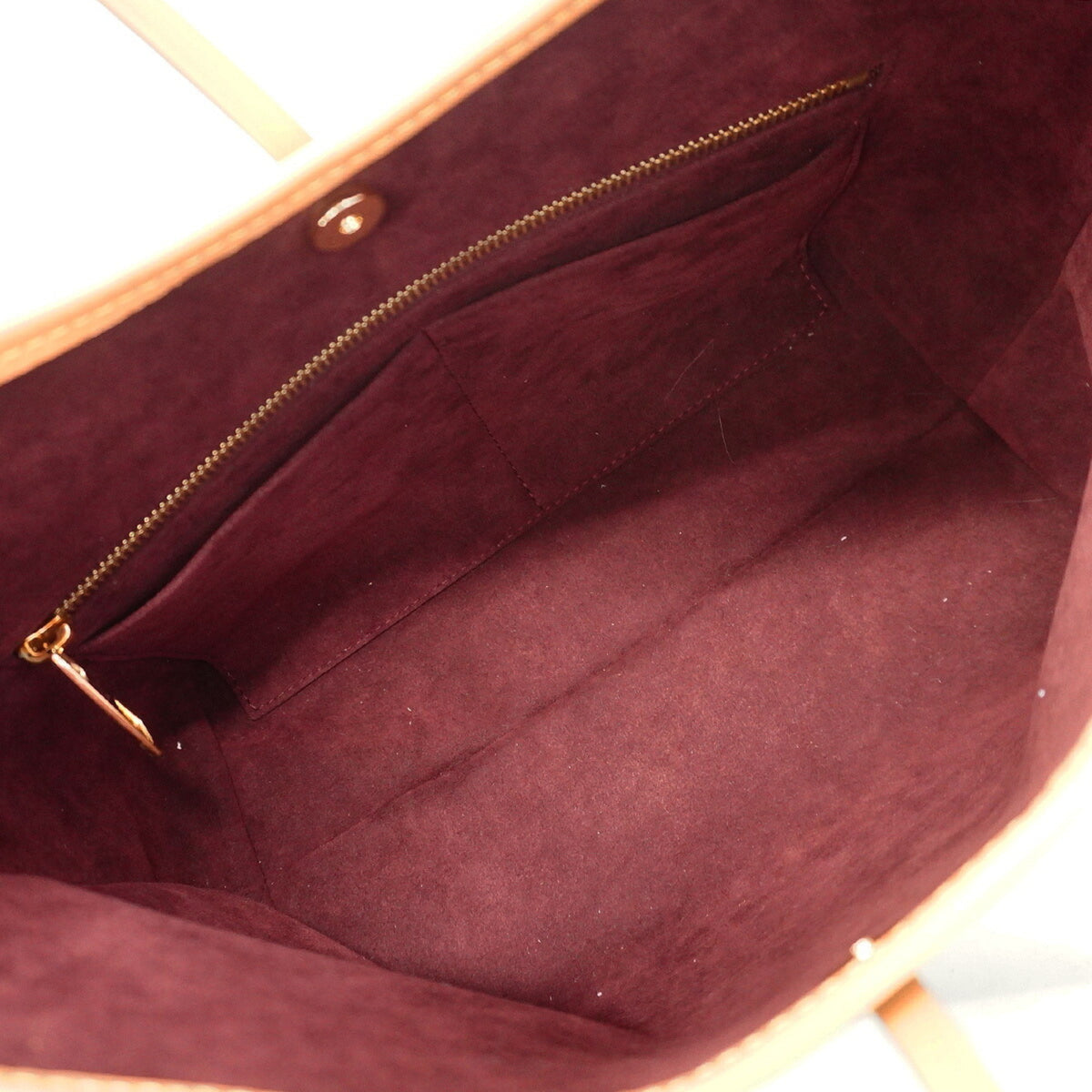 Louis Vuitton Brown Shoulder Bag (Pre-Owned)