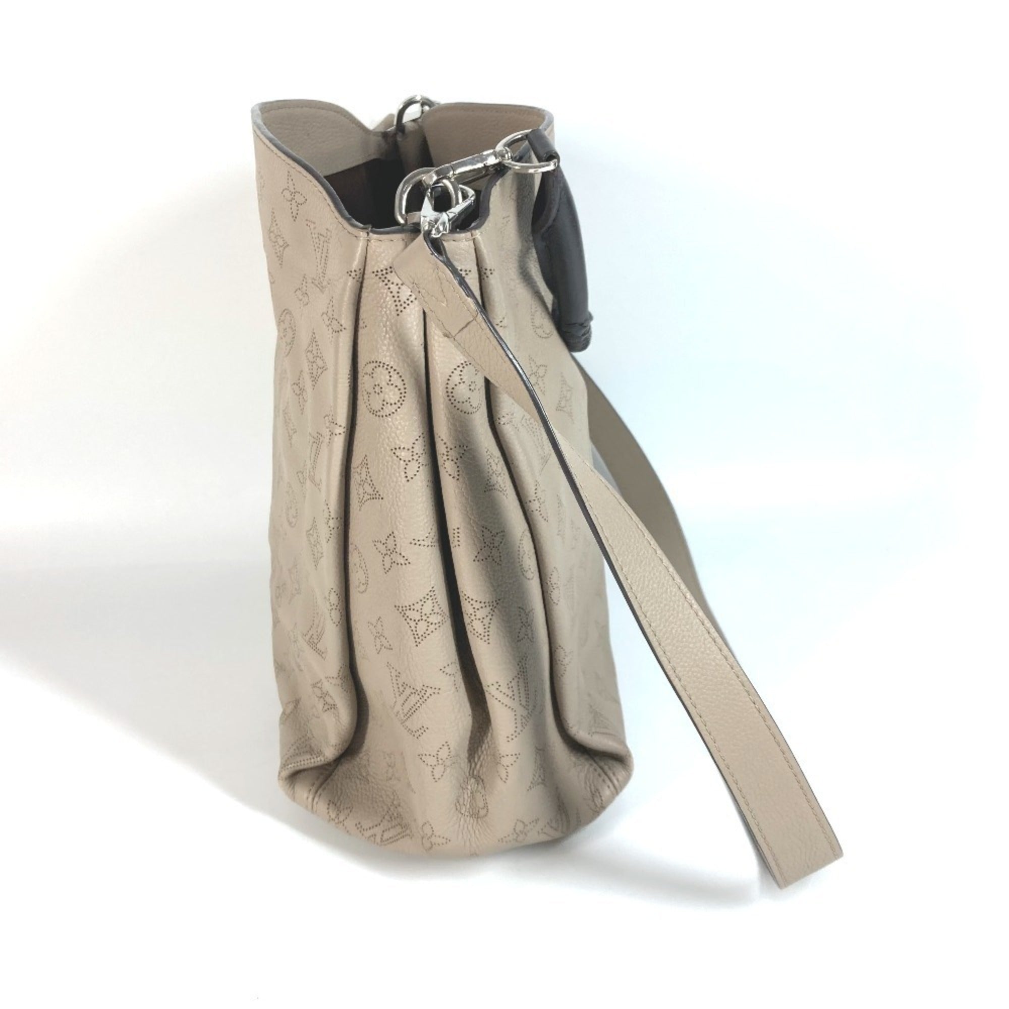 Louis Vuitton Beige Monogram Shoulder Bag Tote Bag (Pre-Owned)
