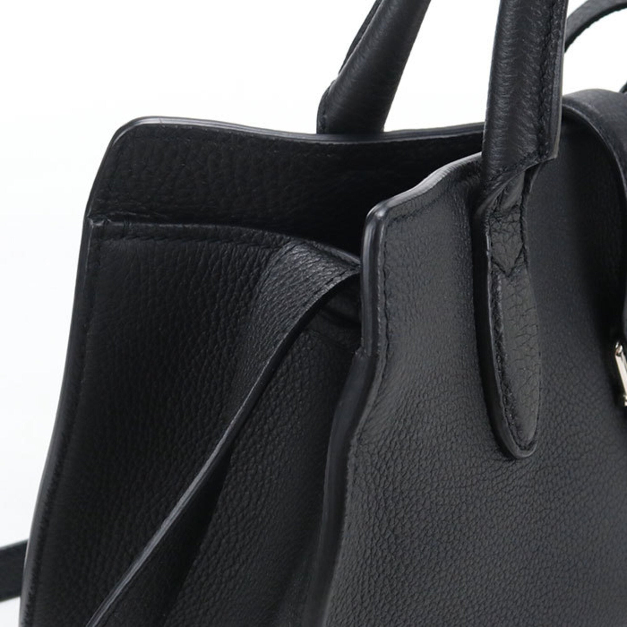 Gucci Black Leather Handbag (Pre-Owned)