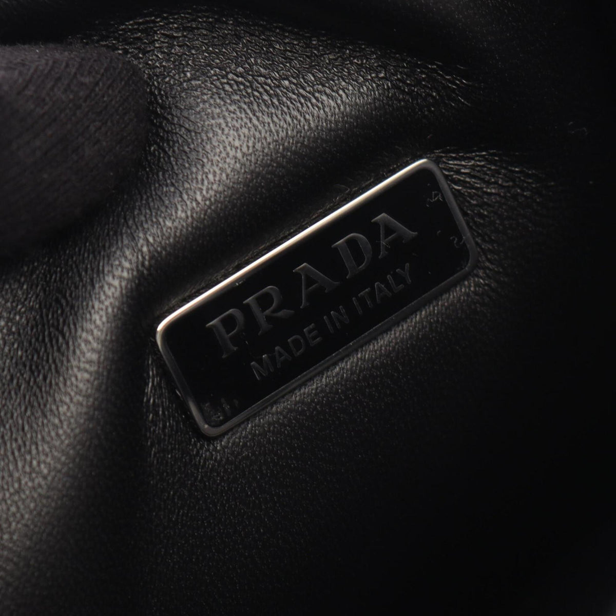 Prada Black Leather Handbag (Pre-Owned)