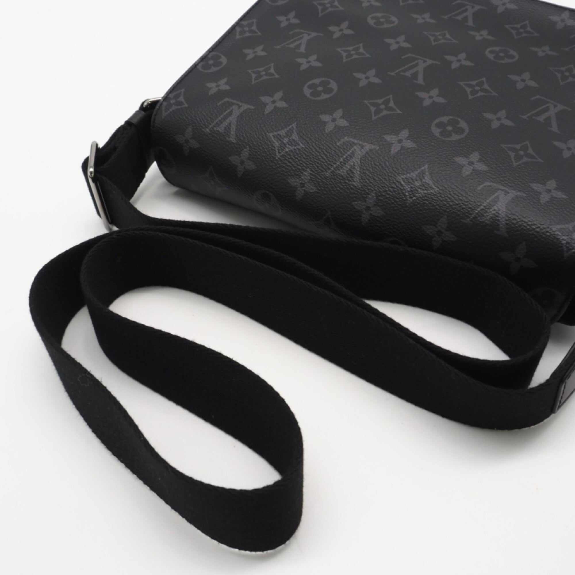 Louis Vuitton Black Gray Monogram Eclipse Leather Shoulder Bag (Pre-Owned)