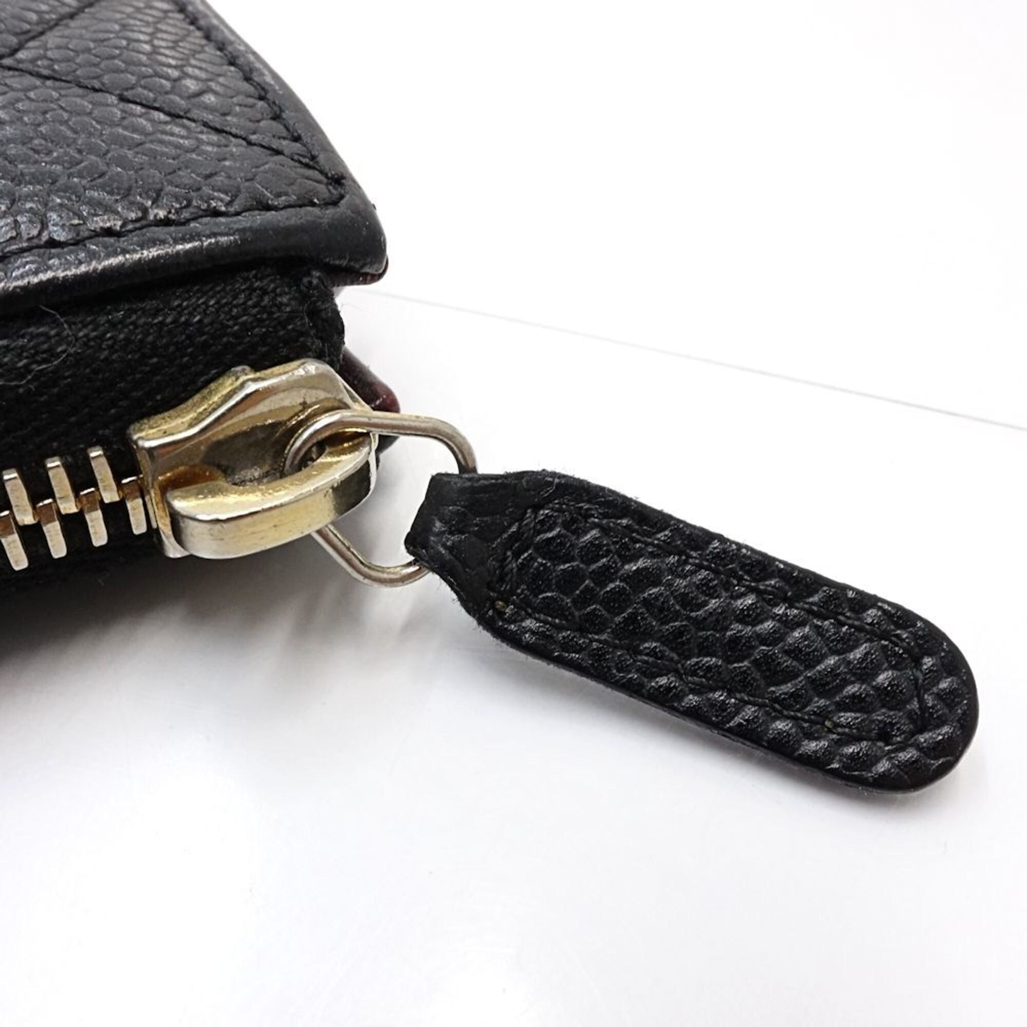 Chanel Matelasse Black Grained Calfskin Long Wallet (Bi-Fold) (Pre-Owned)