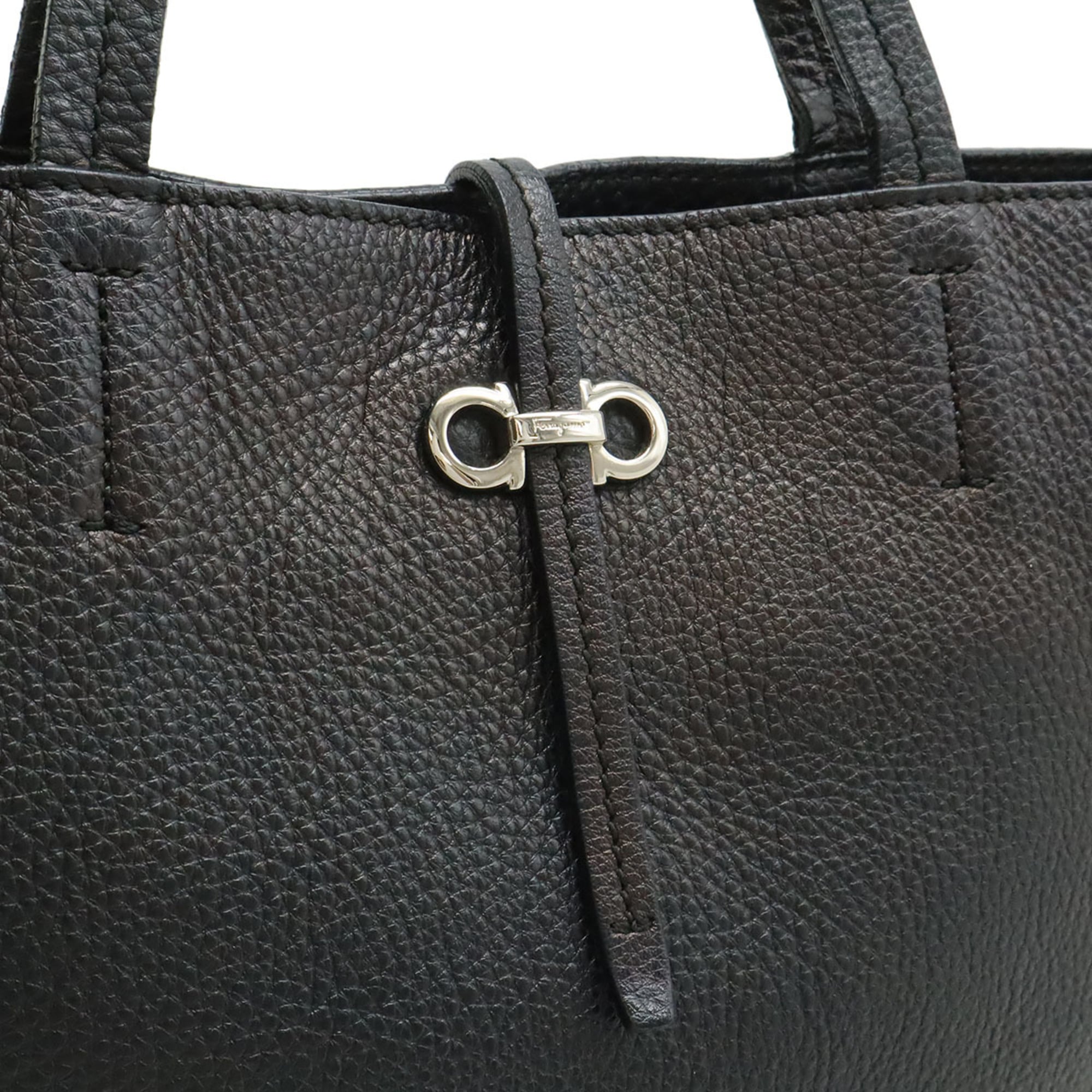 Salvatore Ferragamo Black Leather Handbag Tote Bag (Pre-Owned)