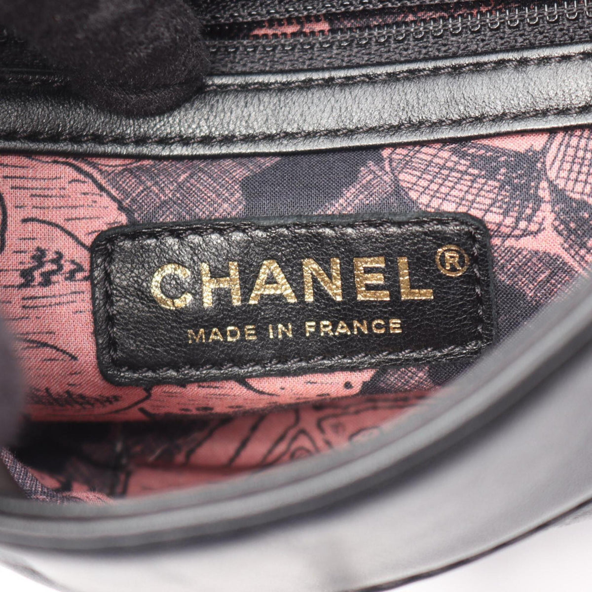 Chanel Matelasse Black Leather Handbag Shoulder Bag (Pre-Owned)