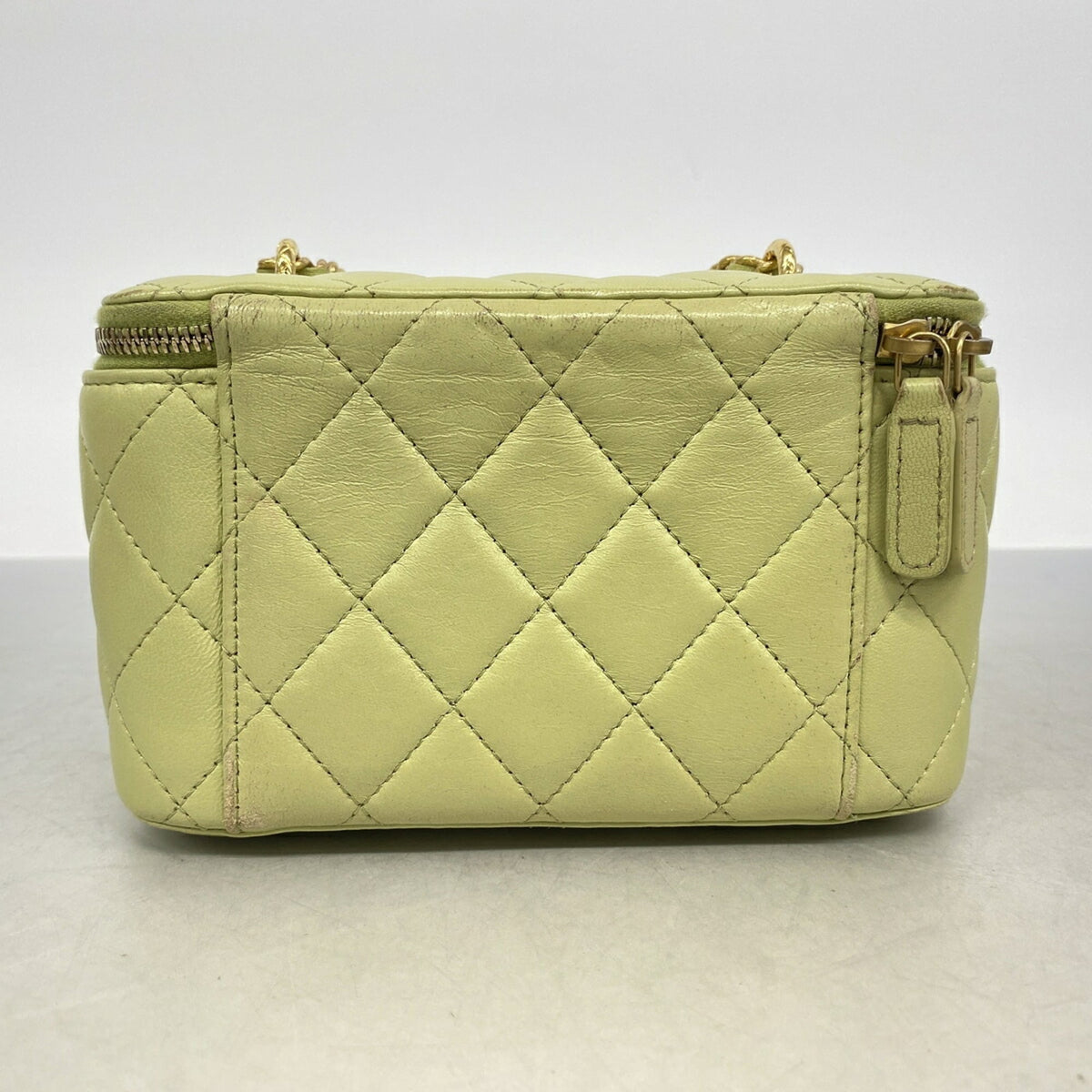 Chanel Lime Green Leather Shoulder Bag (Pre-Owned)
