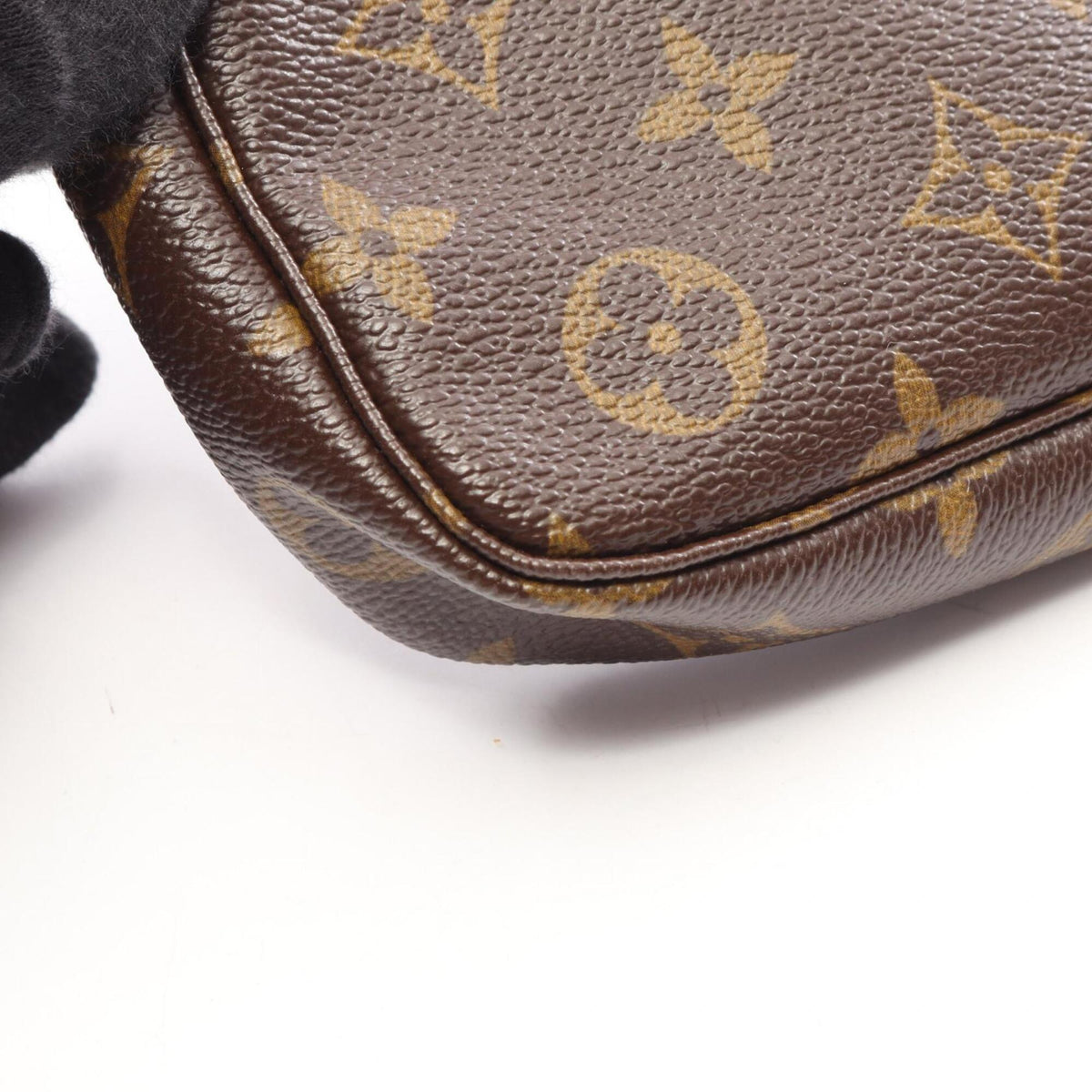 Louis Vuitton Brown Monogram Cherry Red Color Coated Canvas Leather Handbag Pochette (Pre-Owned)