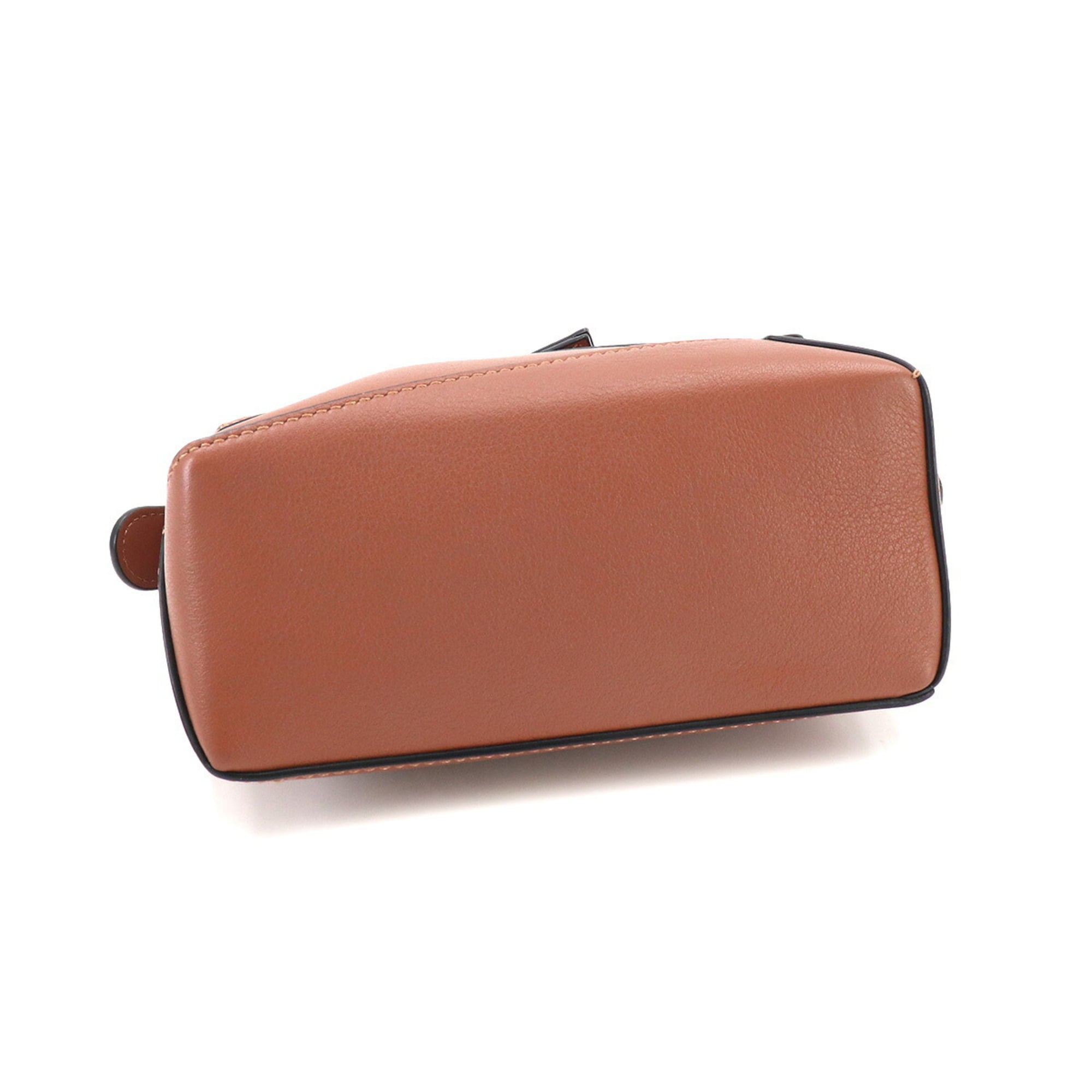 Loewe Puzzle Gold Leather Handbag (Pre-Owned)