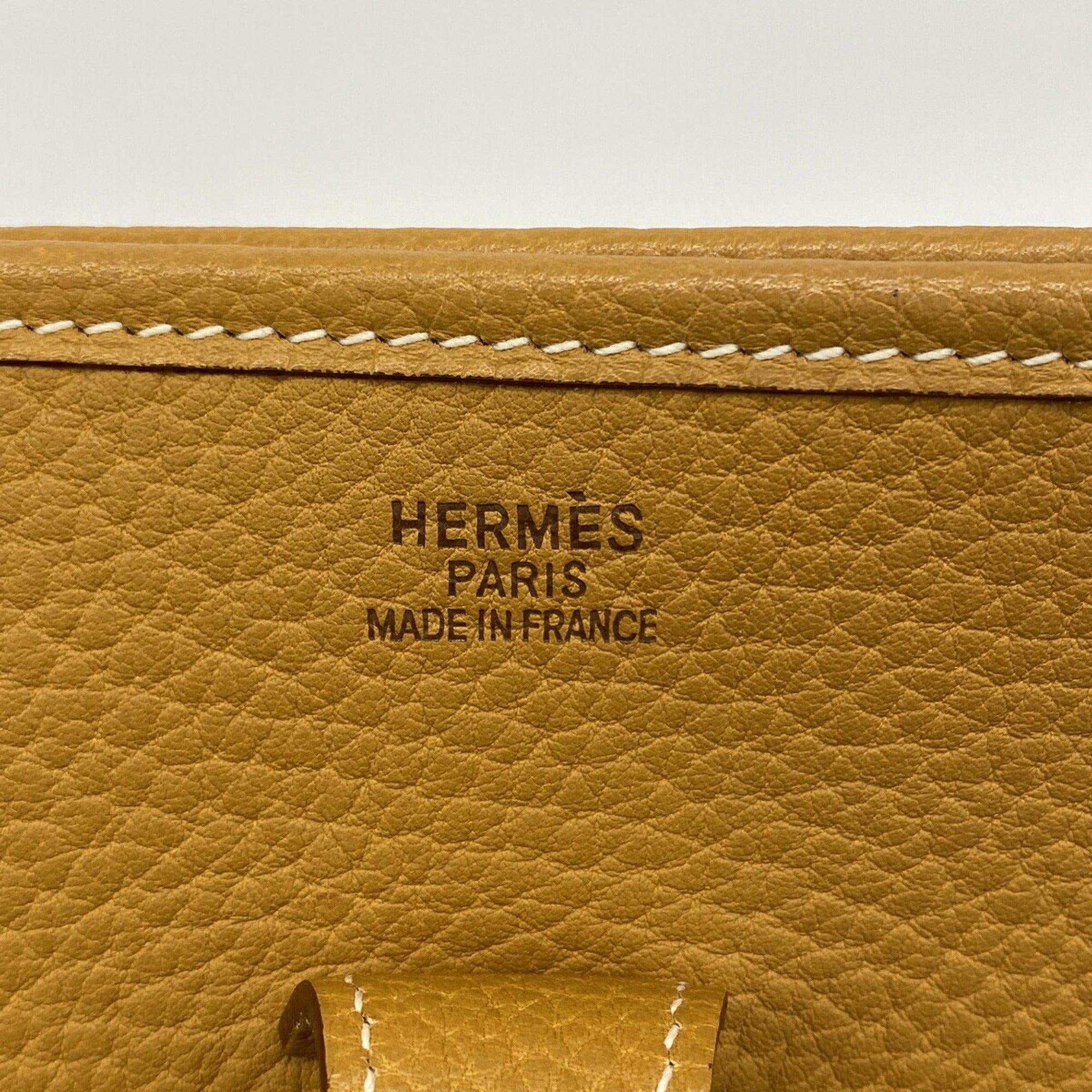 Hermes Natural Ardennes Leather Shoulder Bag (Pre-Owned)