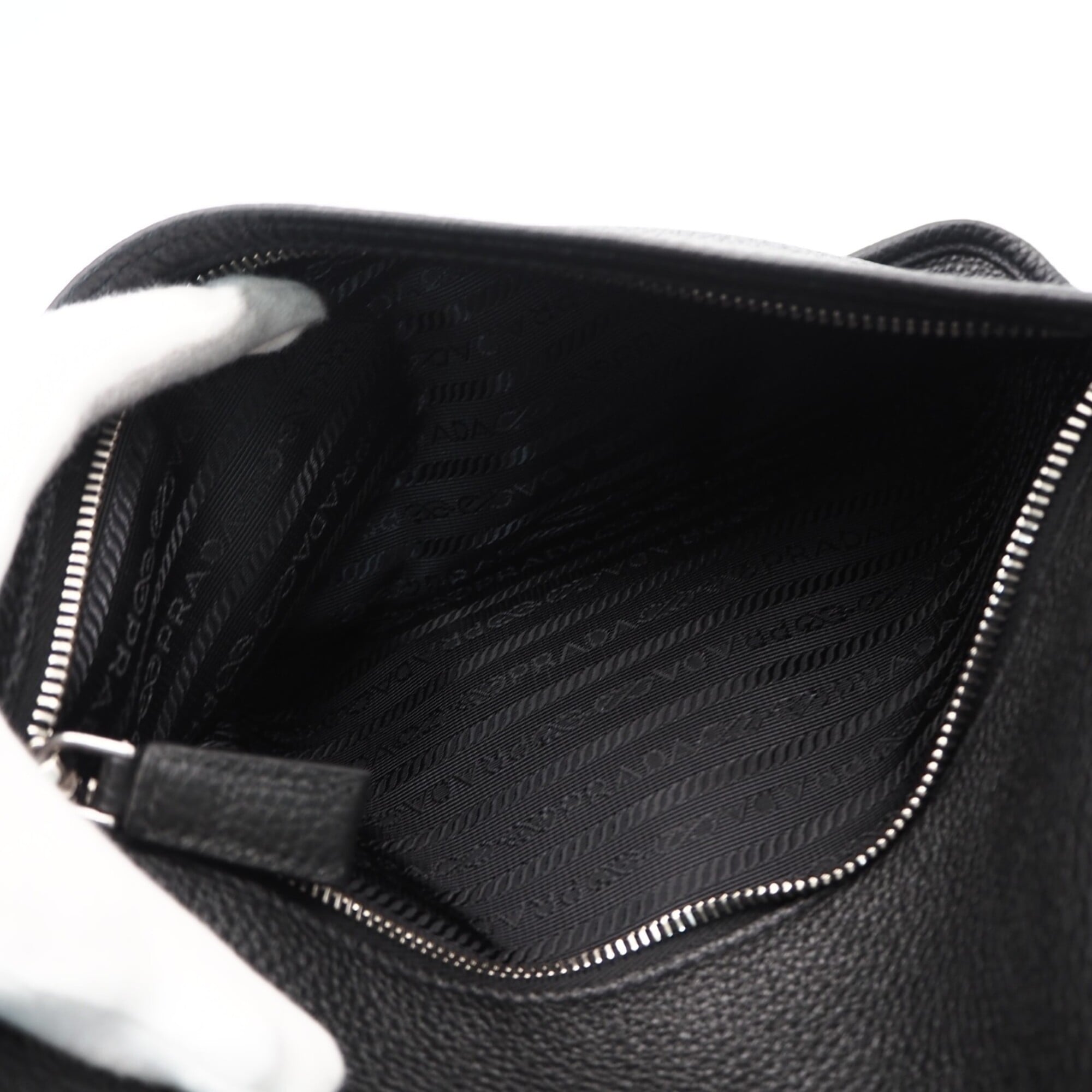 Prada Black Leather Shoulder Bag (Pre-Owned)