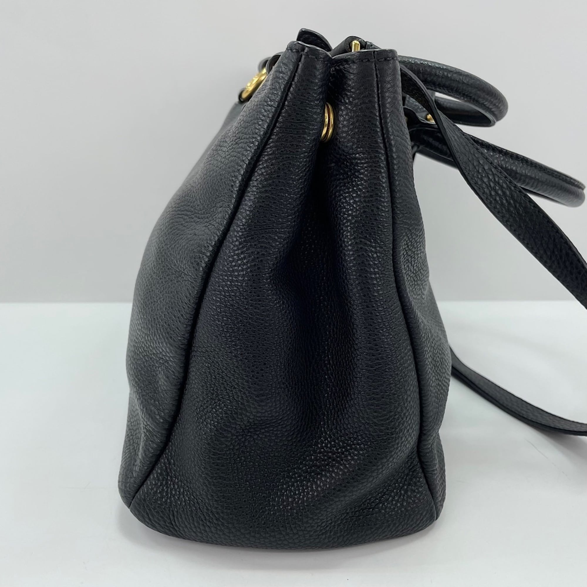Prada Black Leather Handbag (Pre-Owned)
