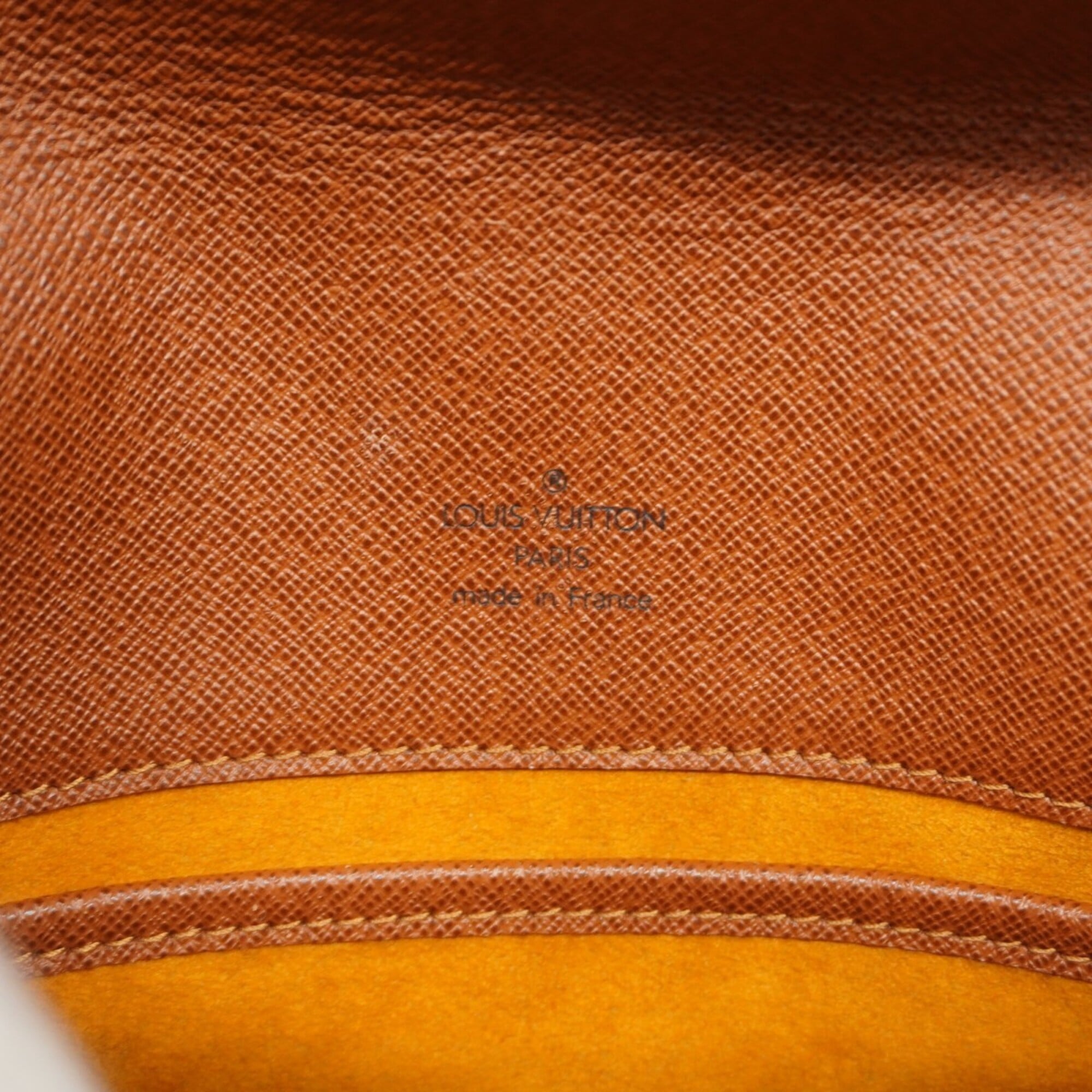 Louis Vuitton Brown Shoulder Bag (Pre-Owned)