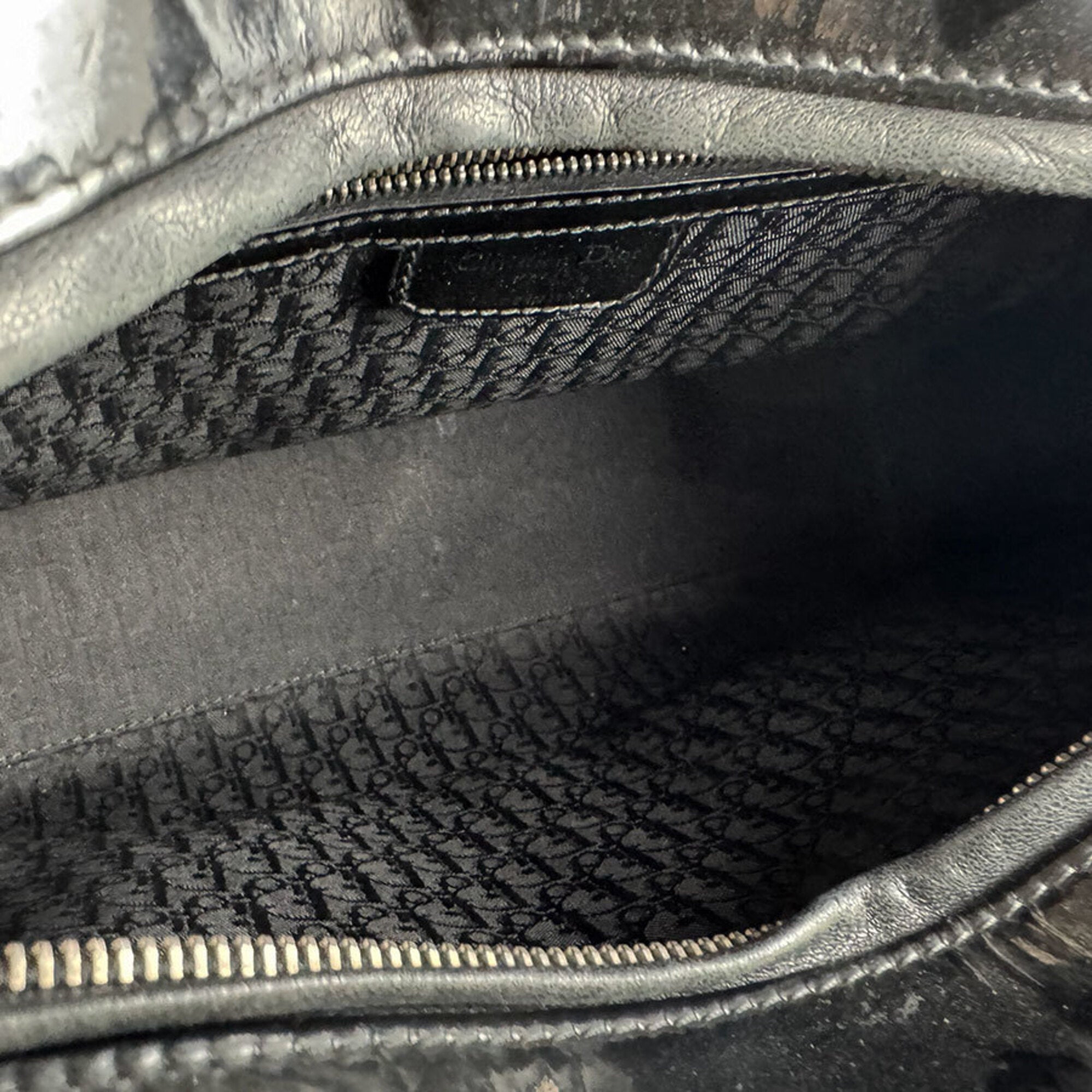 Christian Dior Black Patent Leather Handbag (Pre-Owned)