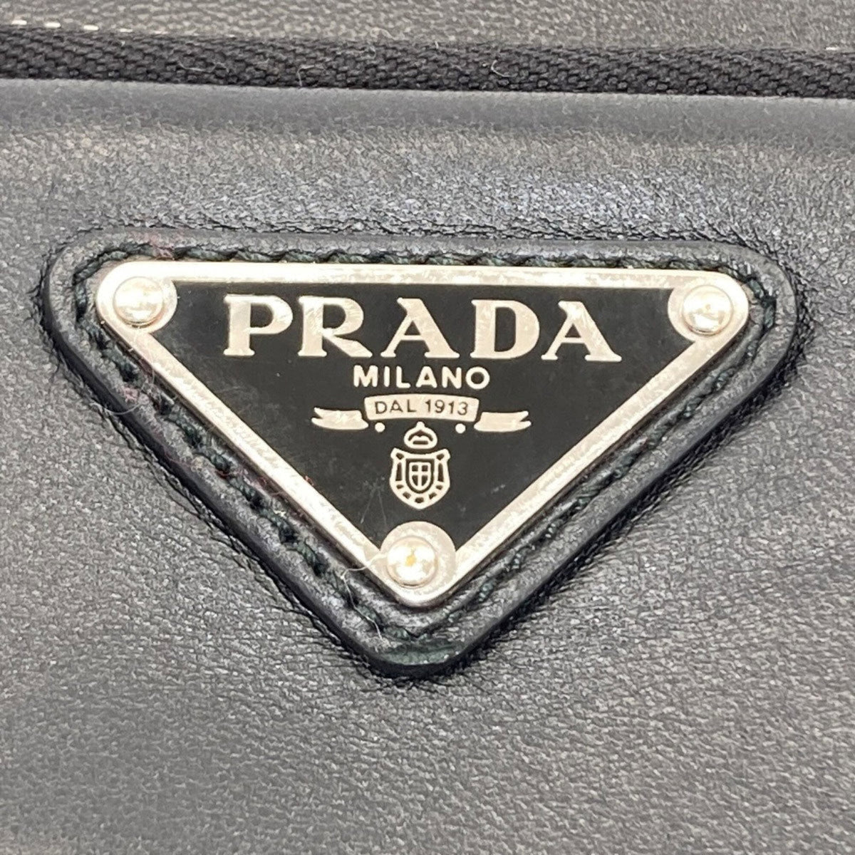 Prada Black Handbag (Pre-Owned)