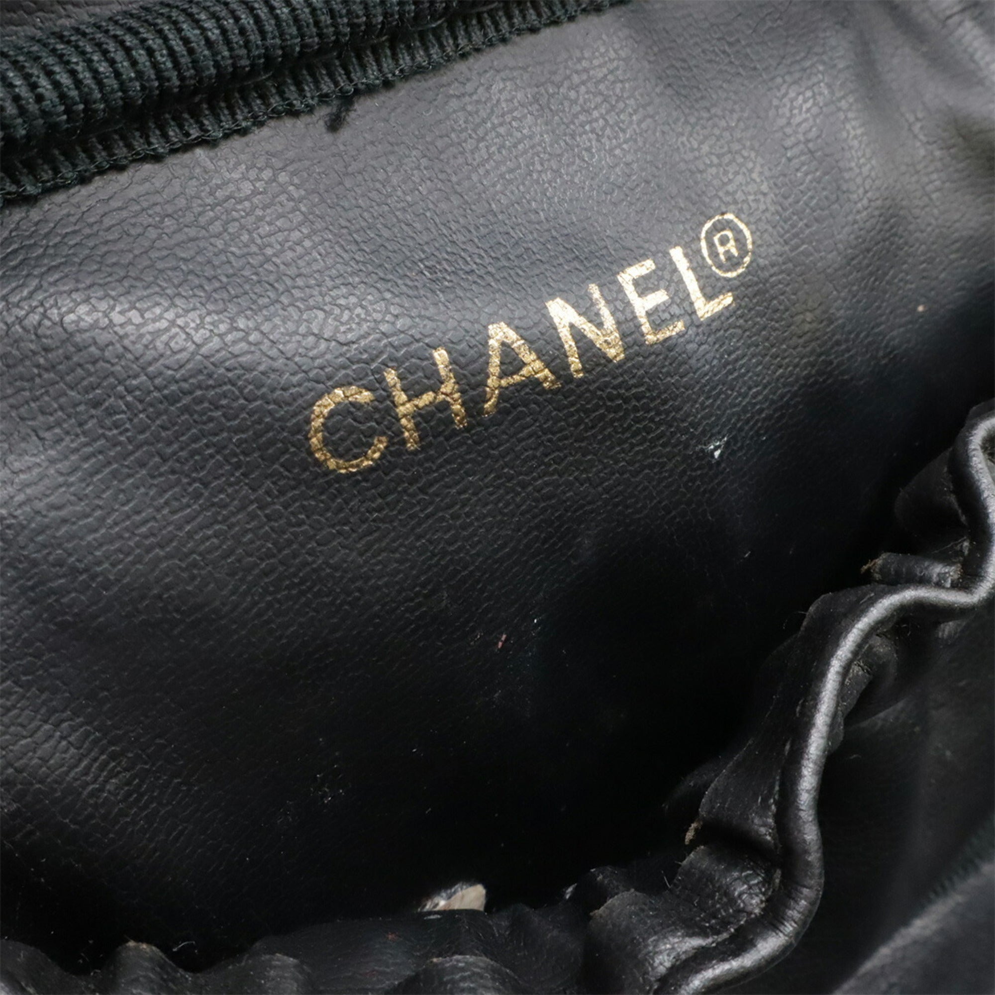 Chanel Black Grained Calfskin Handbag Pouch Vanity Bag (Pre-Owned)