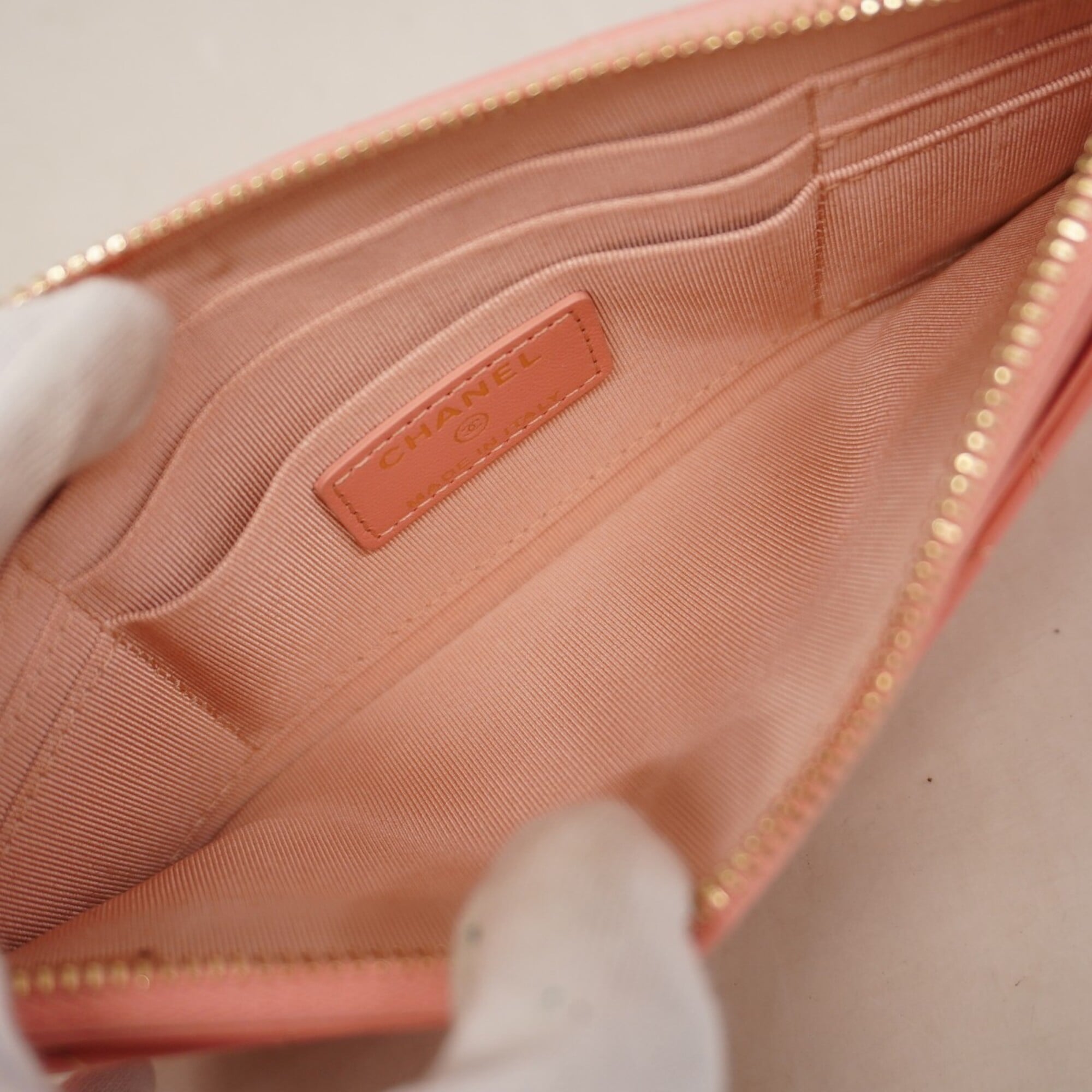 Chanel Pink Leather Long Wallet (Bi-Fold) (Pre-Owned)