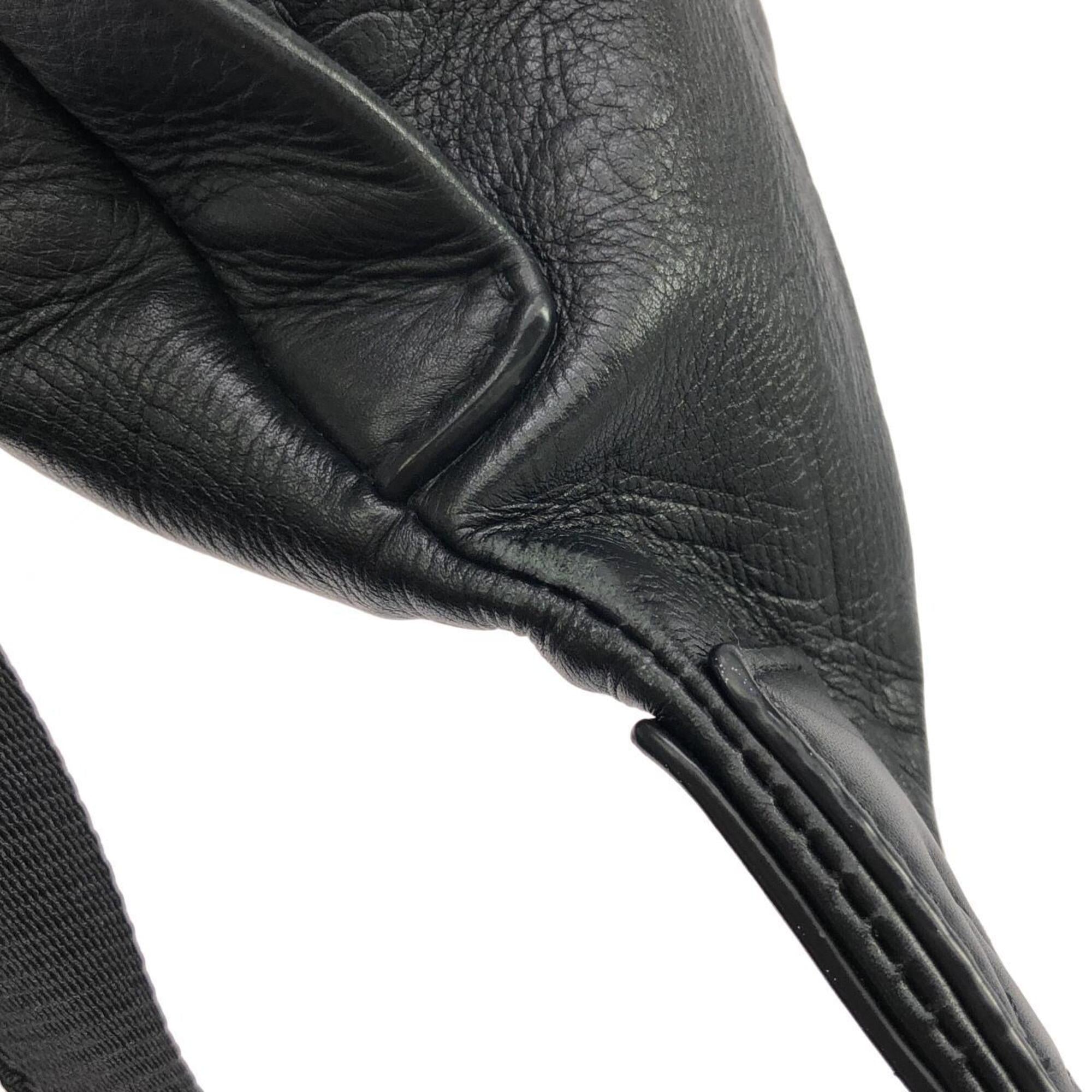 Louis Vuitton Black Leather Shoulder Bag (Pre-Owned)