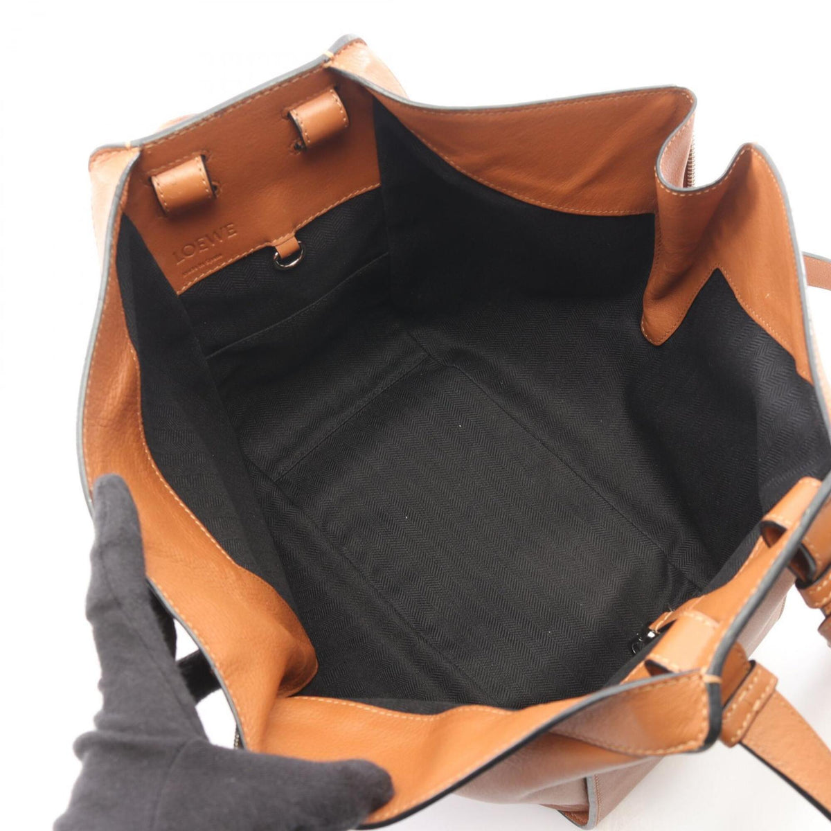 Loewe Brown Leather Handbag (Pre-Owned)