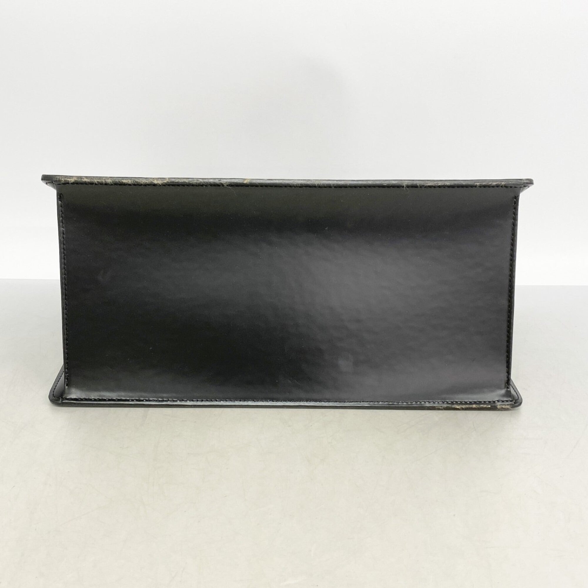 Louis Vuitton Noir Handbag (Pre-Owned)
