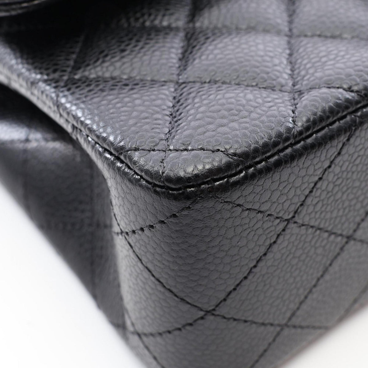 Chanel Black Grained Calfskin Handbag Shoulder Bag (Pre-Owned)