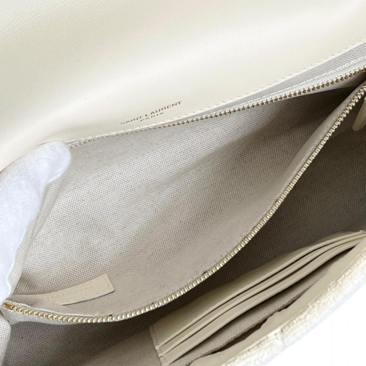 Yves Saint Laurent White Pile Fabric Leather Handbag Shoulder Bag (Pre-Owned)