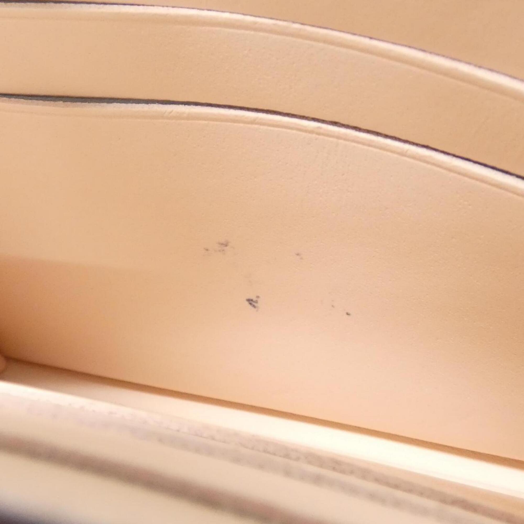 Louis Vuitton Beige Leather Wallet (Bi-Fold) (Pre-Owned)