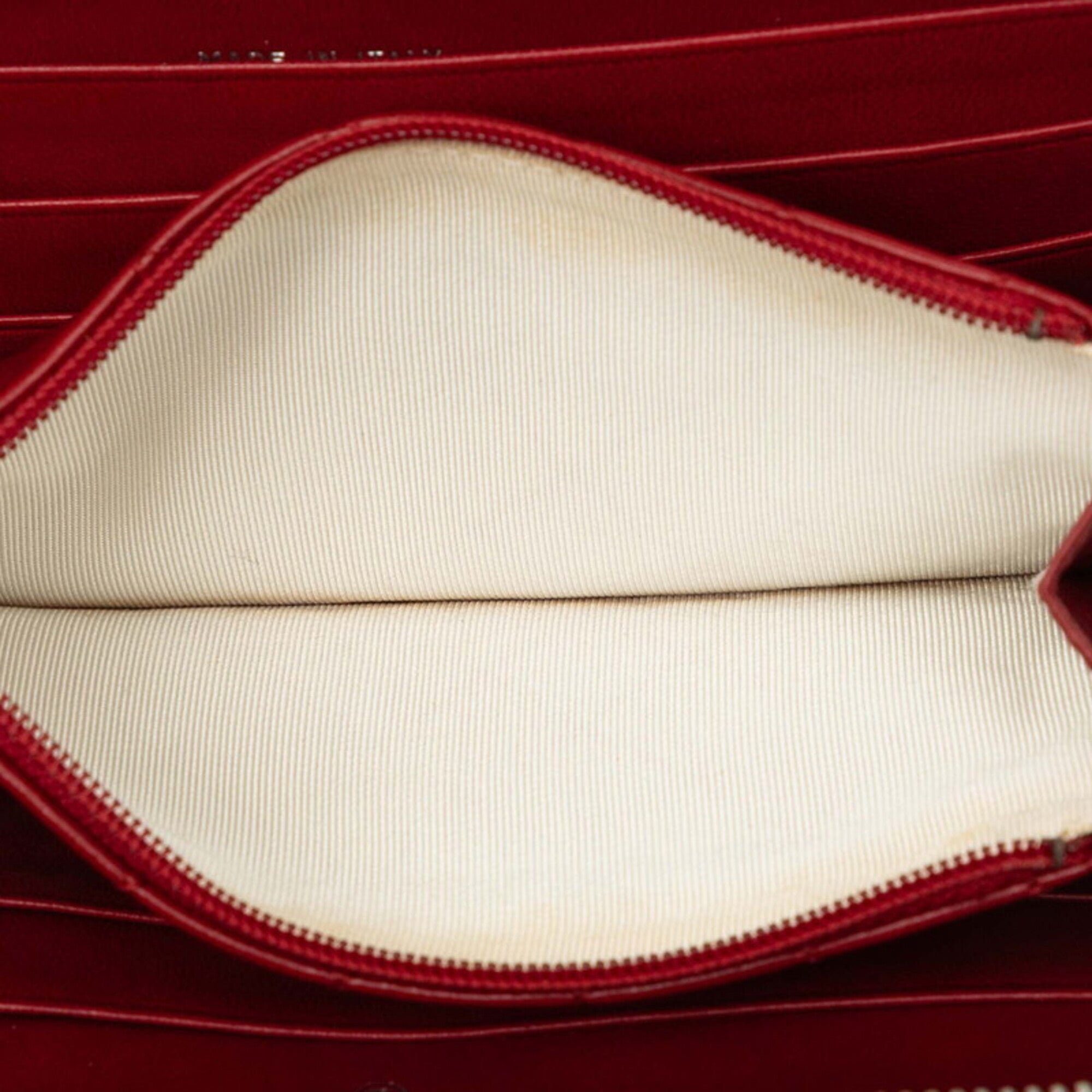 Chanel Red Color Leather Long Wallet (Bi-Fold) (Pre-Owned)