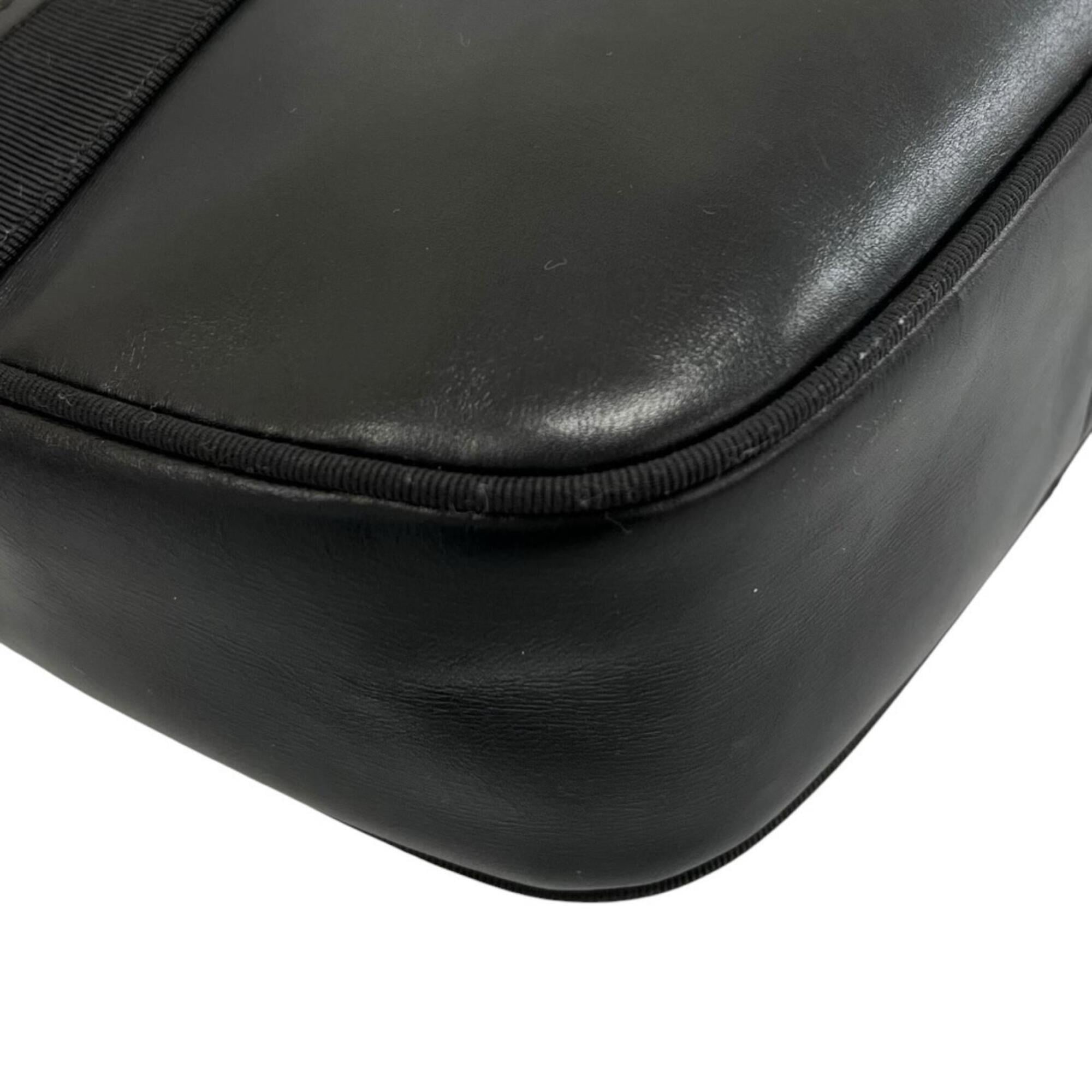 Salvatore Ferragamo Black Leather Shoulder Bag (Pre-Owned)