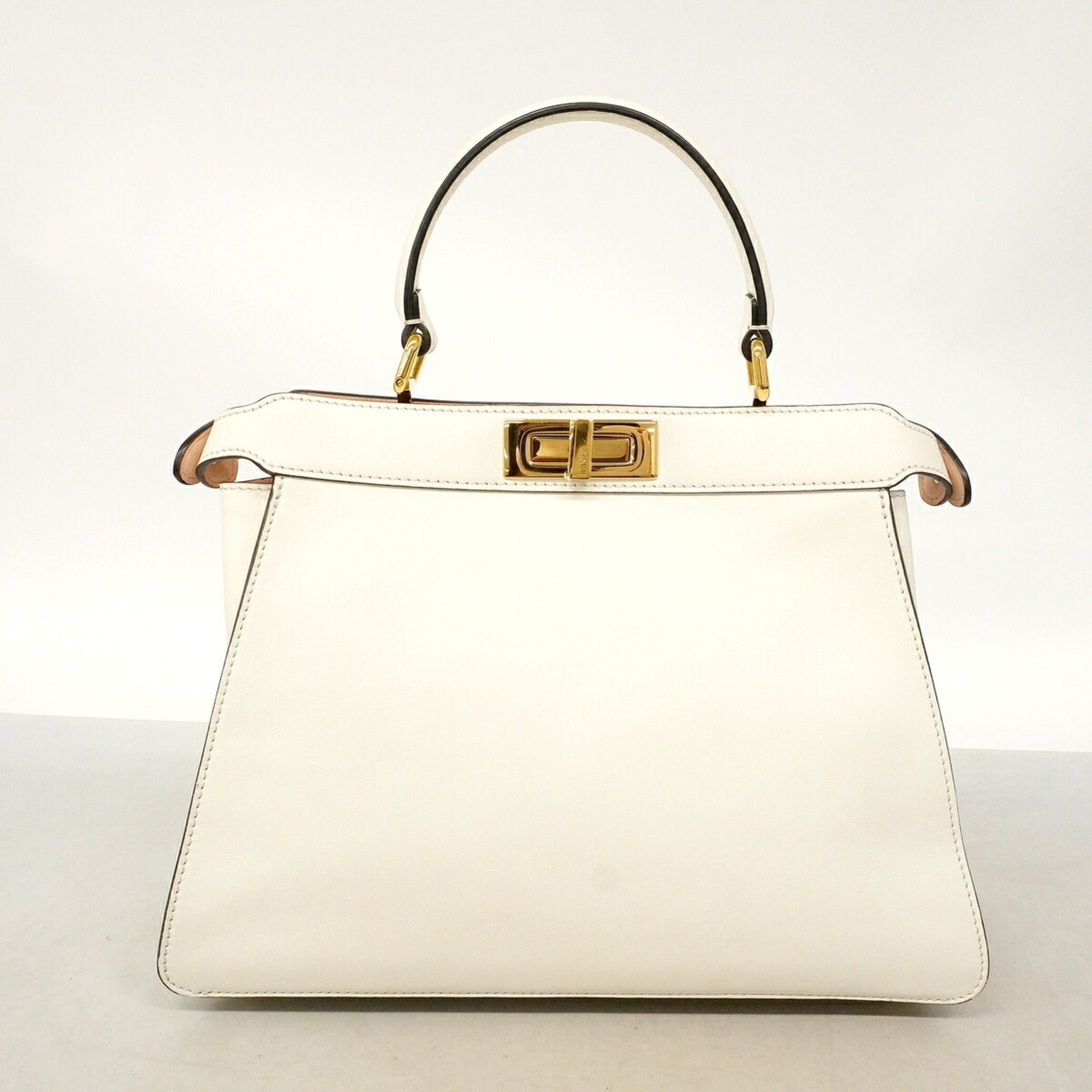 Fendi White Leather Handbag (Pre-Owned)