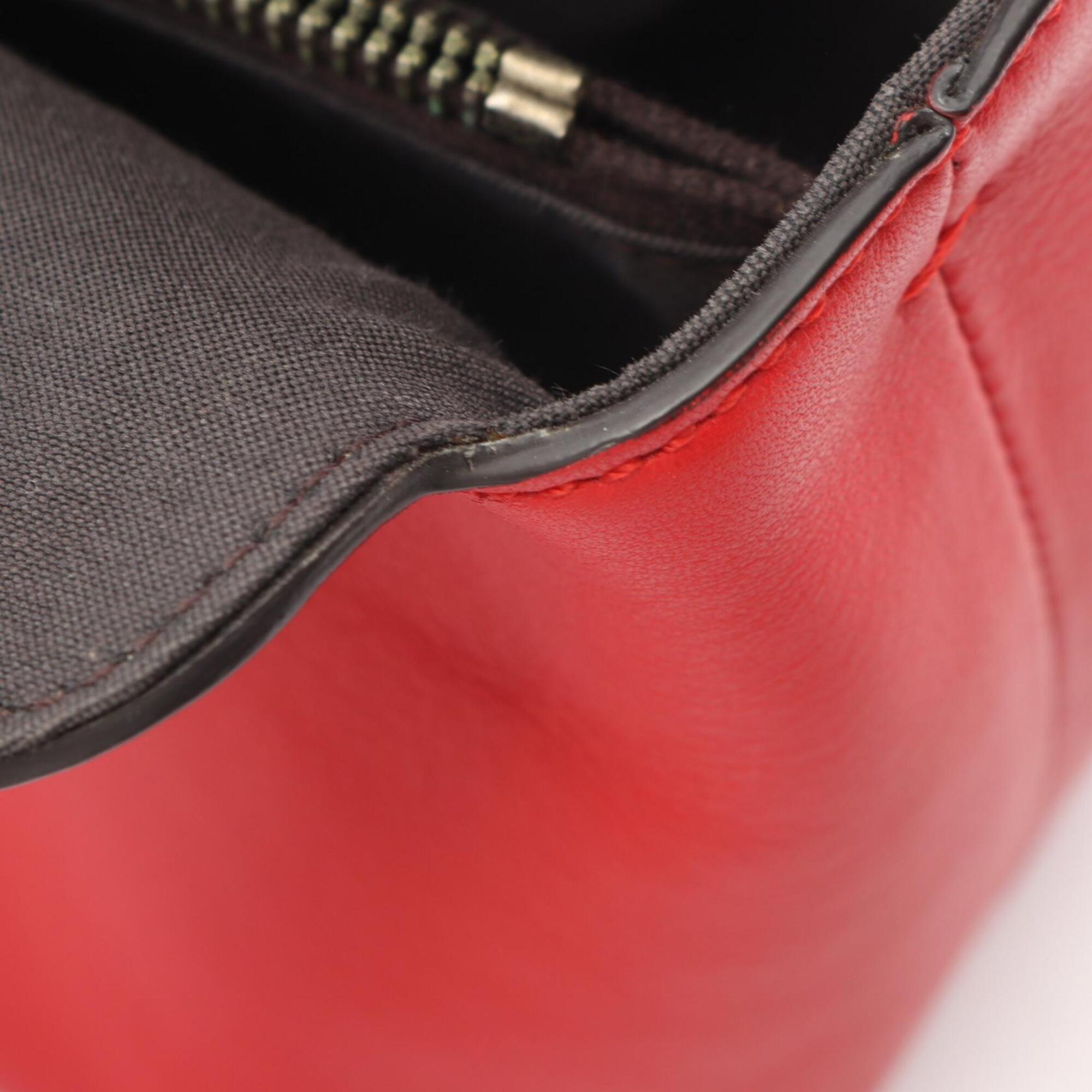 Fendi Red Color Leather Handbag (Pre-Owned)