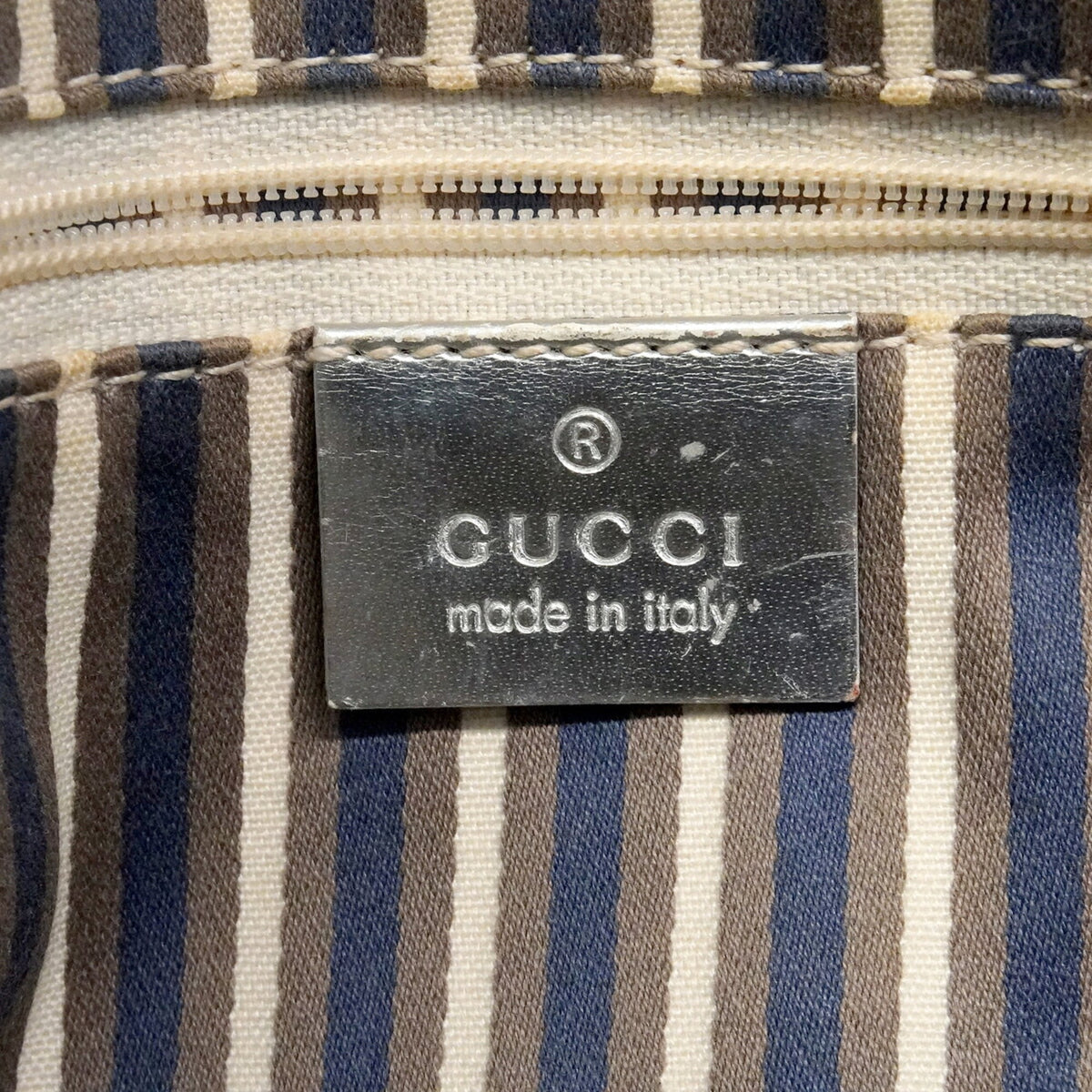 Gucci Silver Canvas Leather Shoulder Bag (Pre-Owned)
