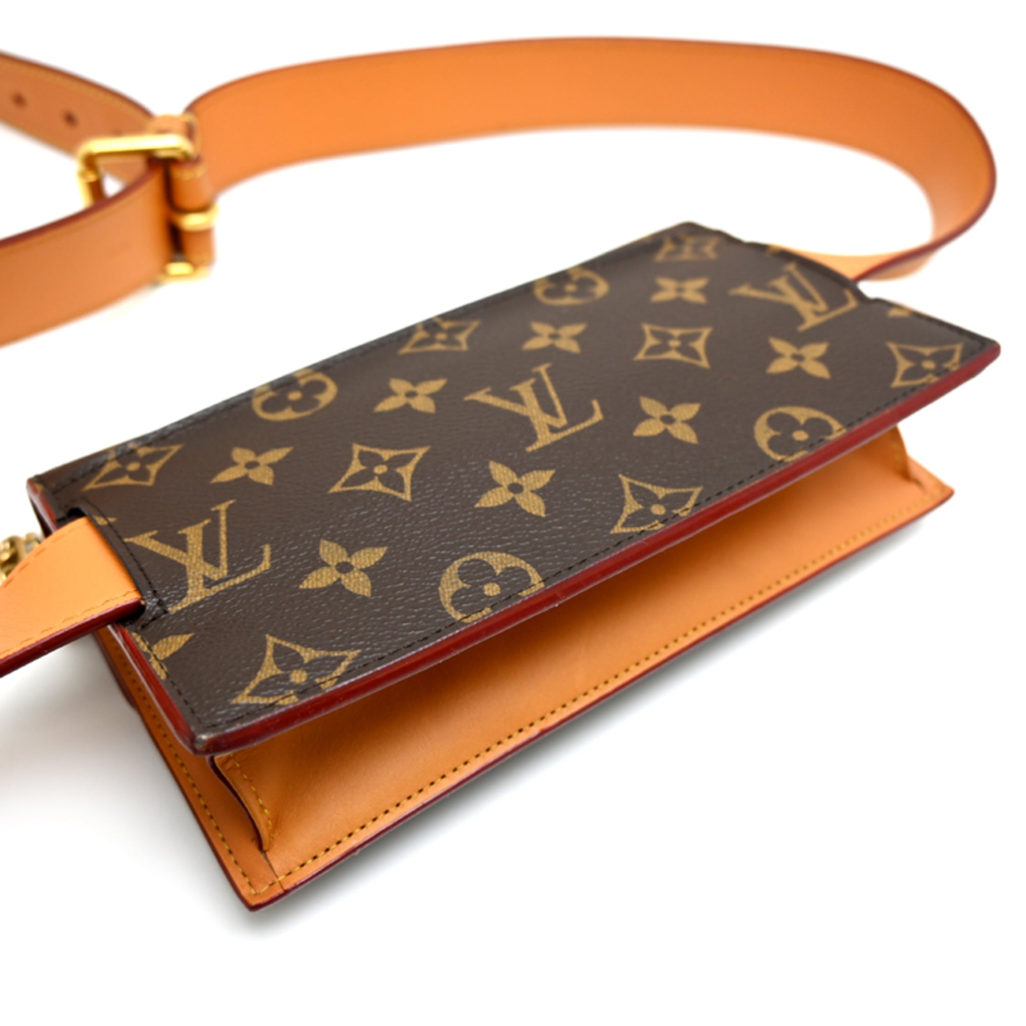 Louis Vuitton Brown Monogram Pouch (Pre-Owned)
