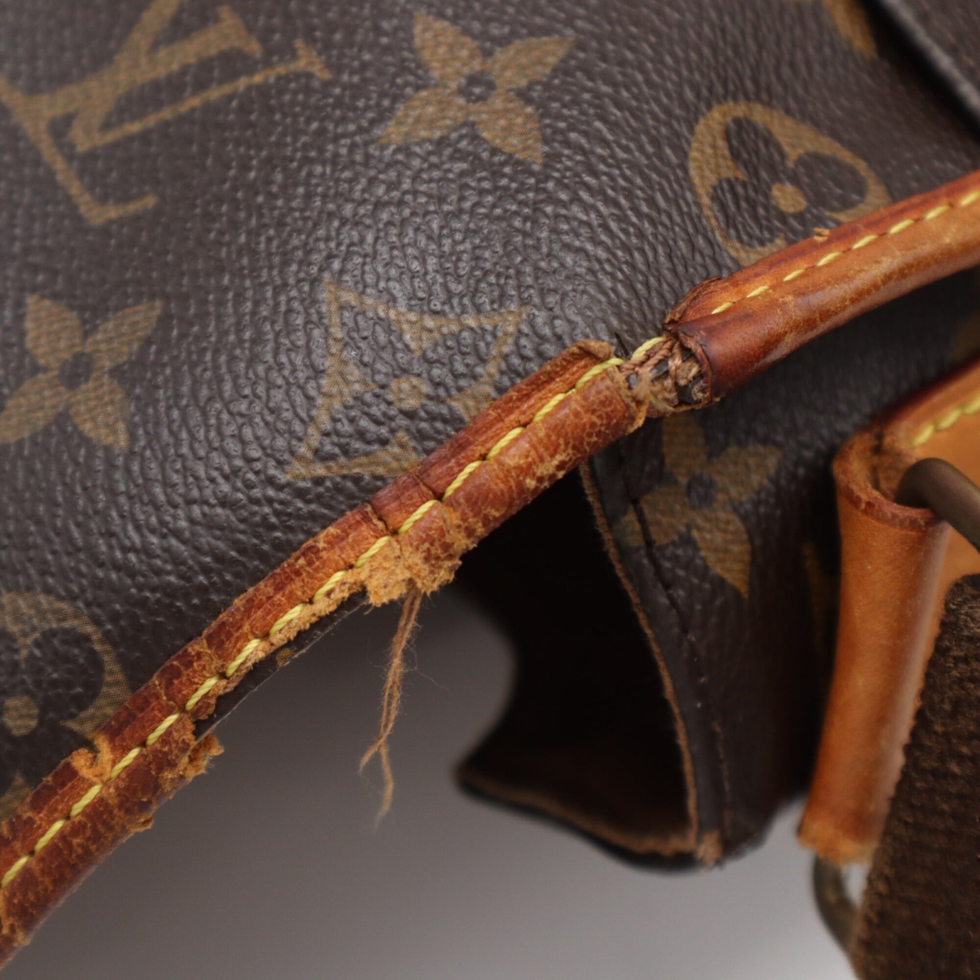 Louis Vuitton Monogram Beige Brown Coated Canvas Leather Shoulder Bag (Pre-Owned)