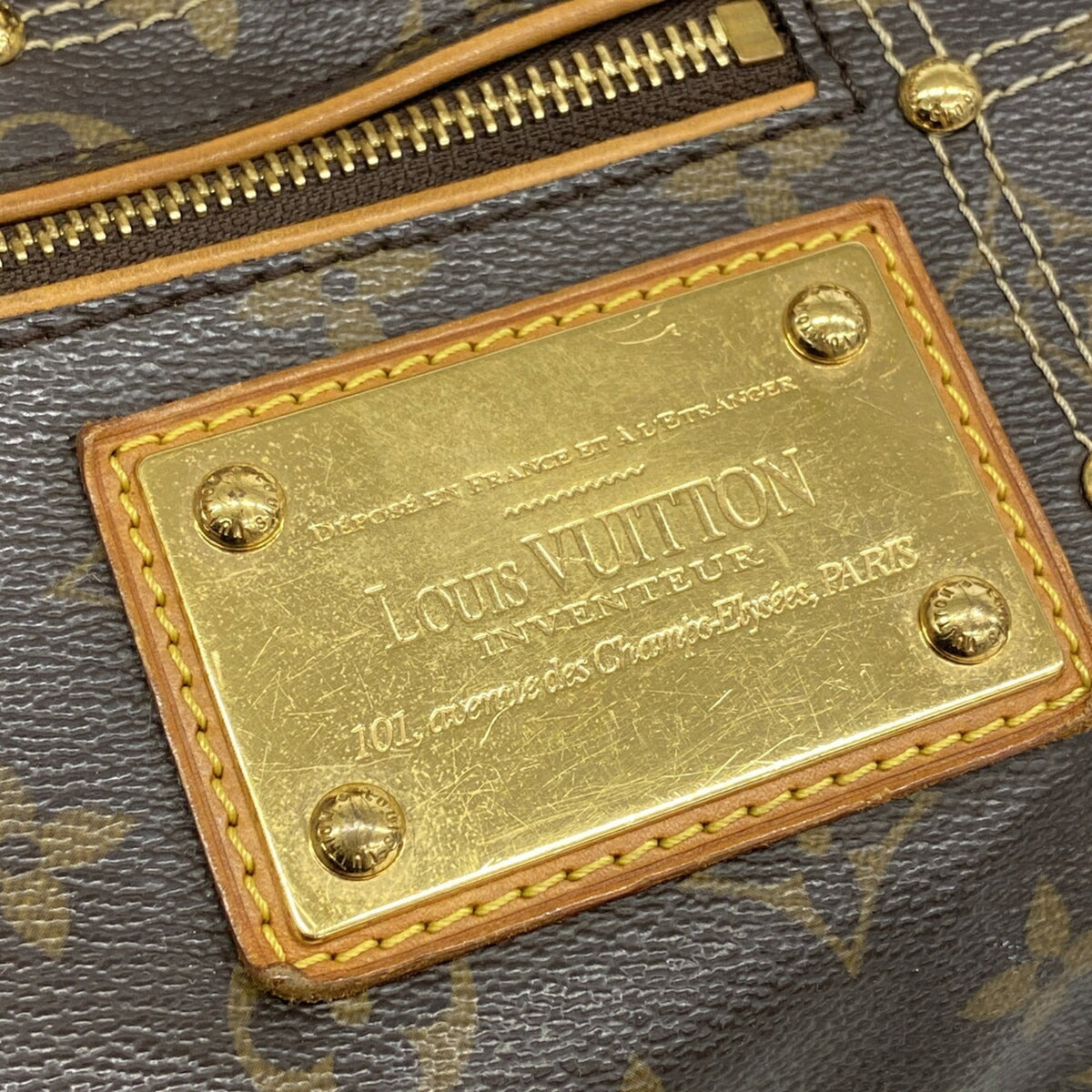 Louis Vuitton Brown Handbag (Pre-Owned)