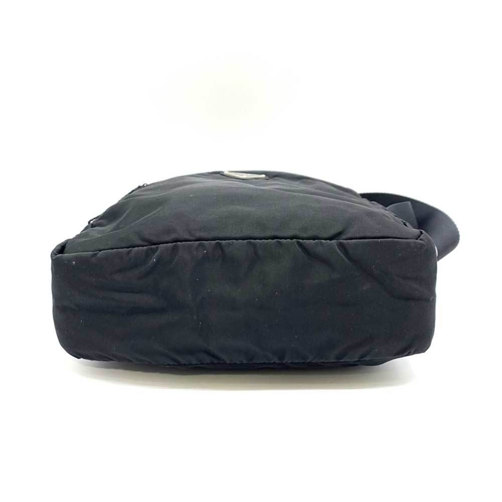 Prada Black Nylon Shoulder Bag (Pre-Owned)