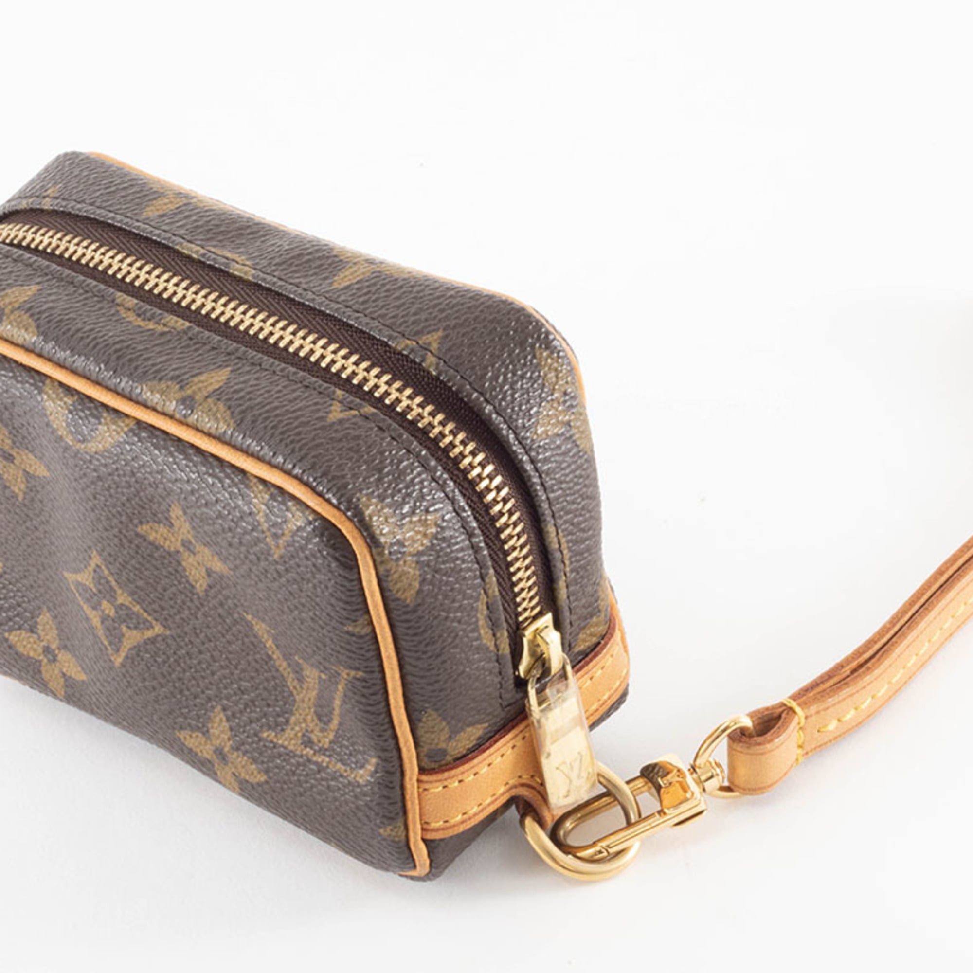 Louis Vuitton Brown Monogram Monogram Canvas Pouch (Pre-Owned)