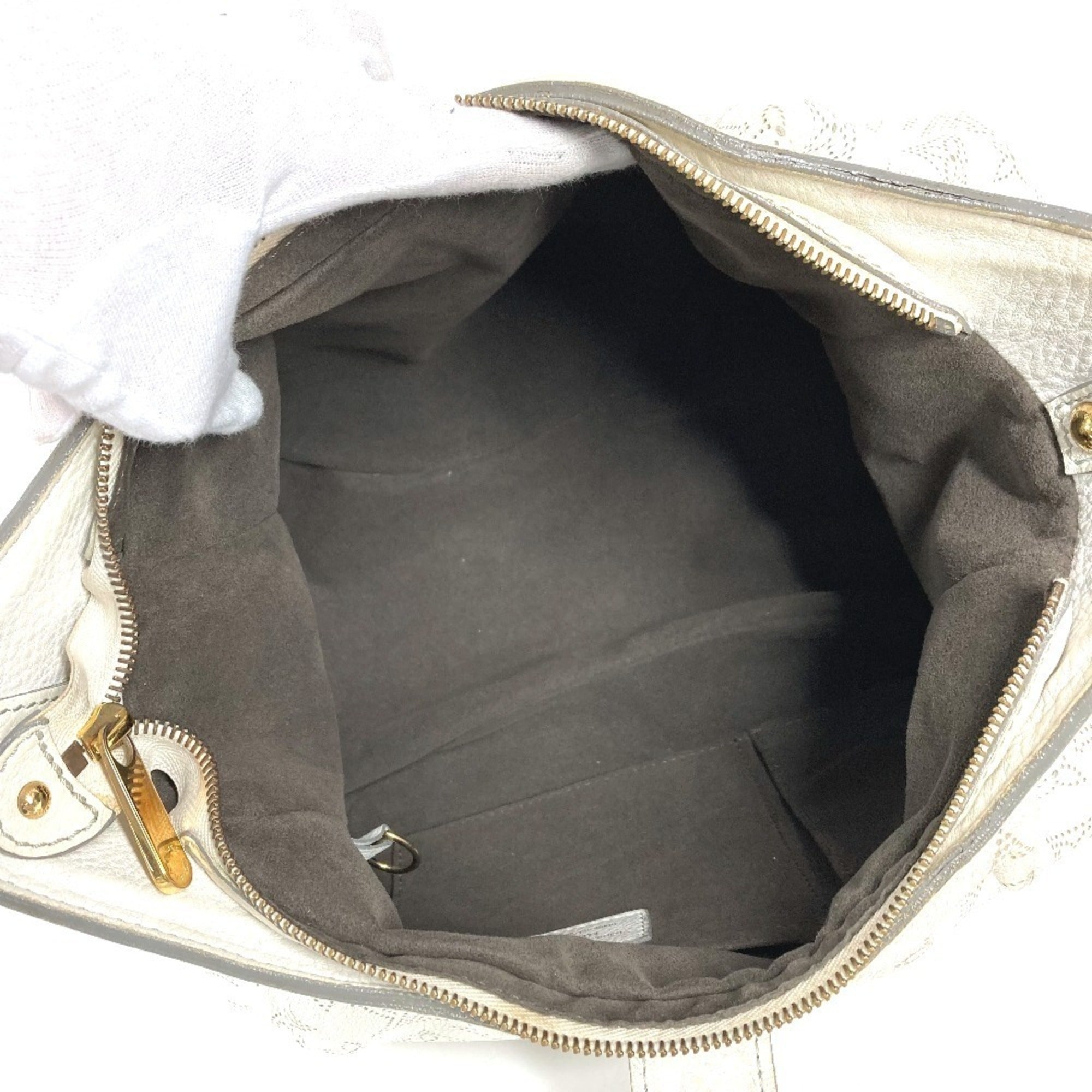 Louis Vuitton White Monogram Mahina Leather Leather Pochette Shoulder Bag (Pre-Owned)