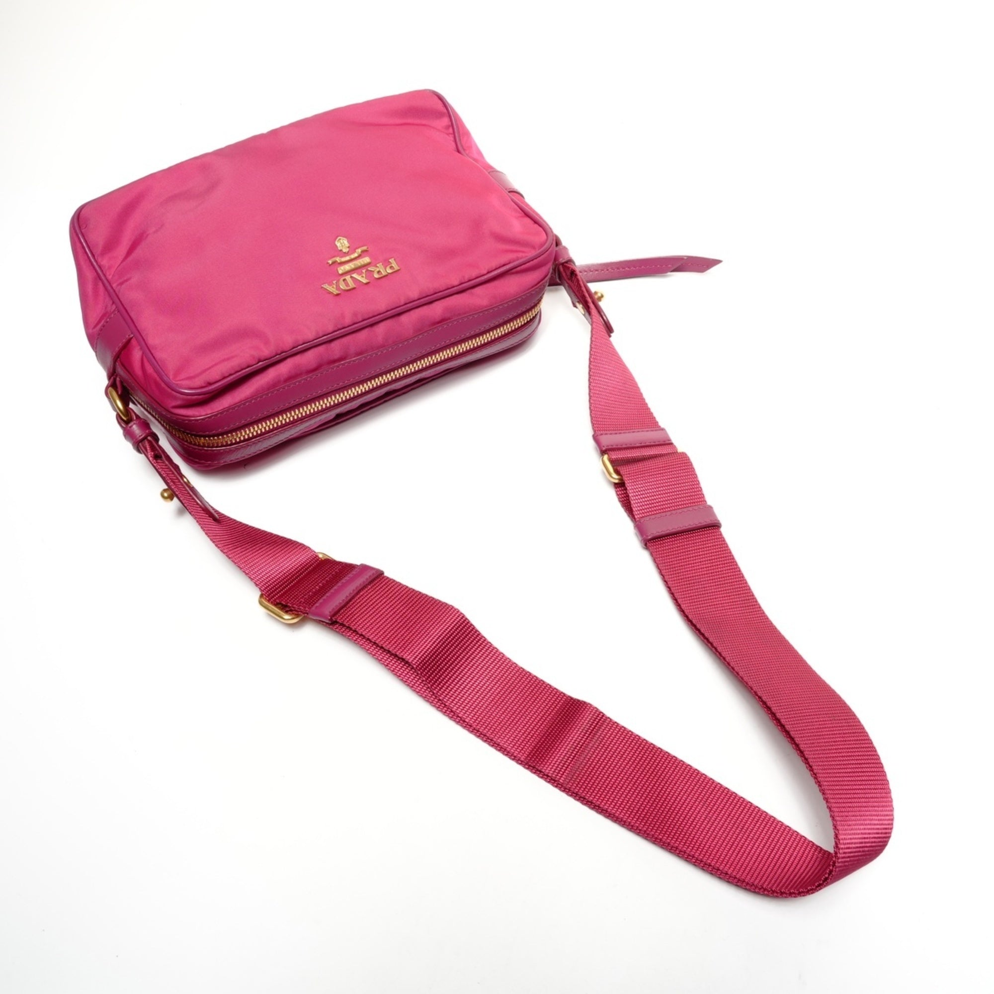 Prada Pink Shoulder Bag (Pre-Owned)
