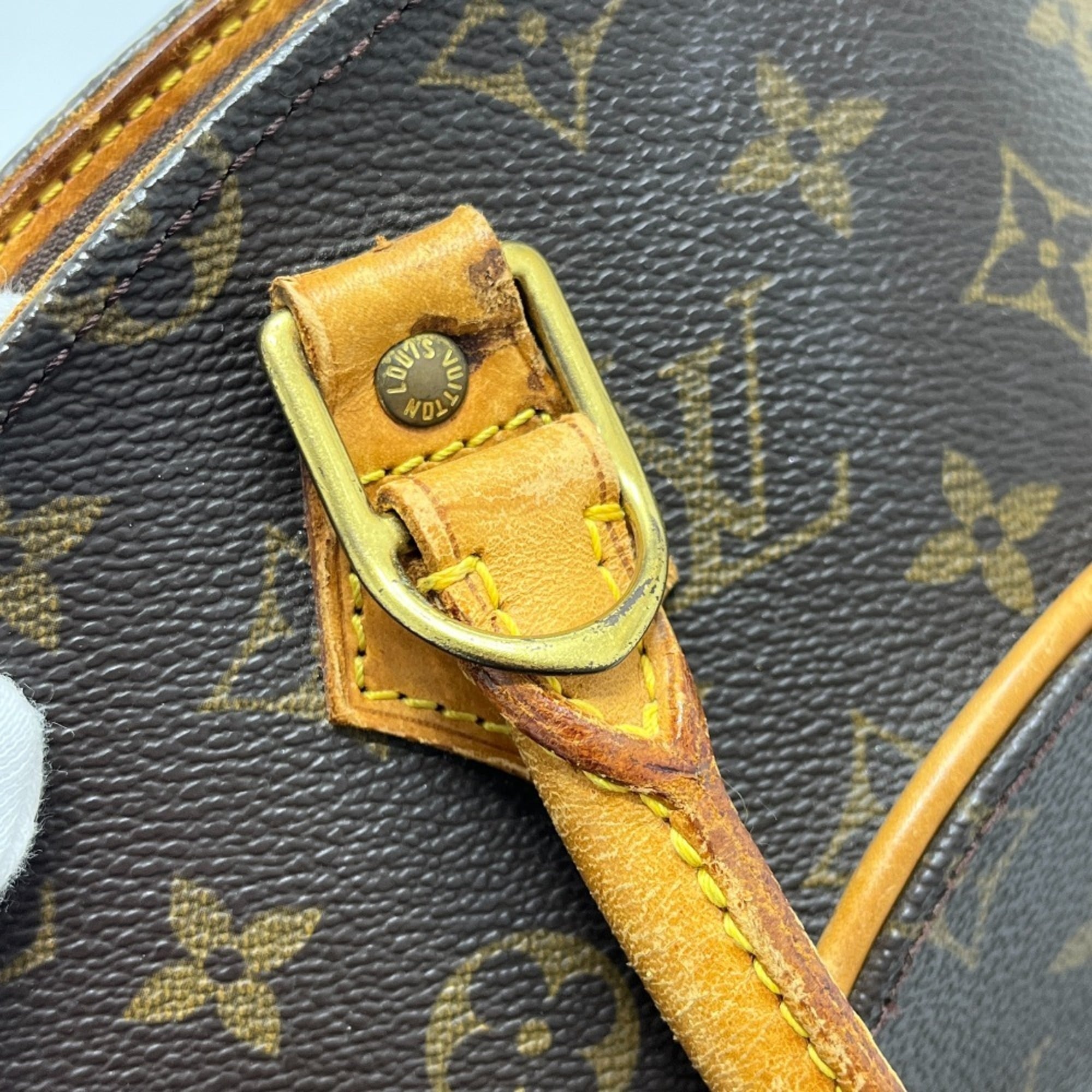 Louis Vuitton Brown Monogram Canvas Handbag (Pre-Owned)