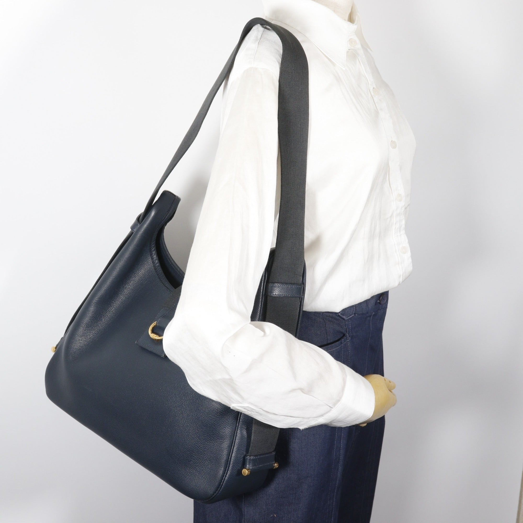 Hermes Black Courchevel Leather Shoulder Bag (Pre-Owned)