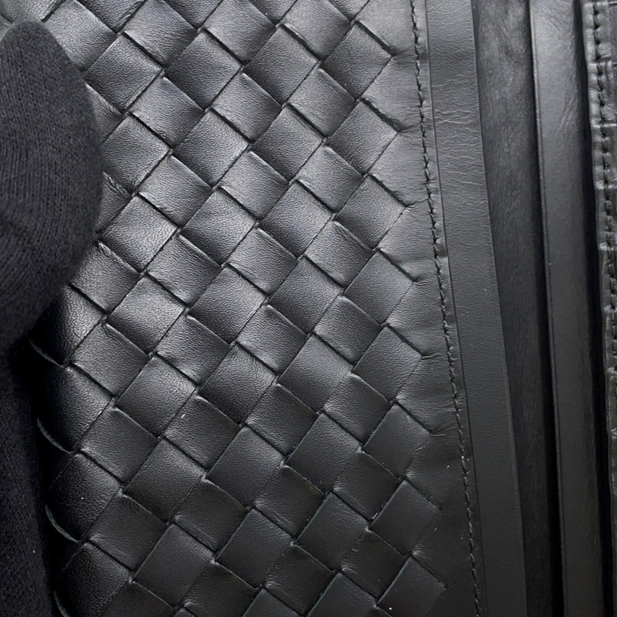 Bottega Veneta Black Leather Long Wallet (Bi-Fold) (Pre-Owned)