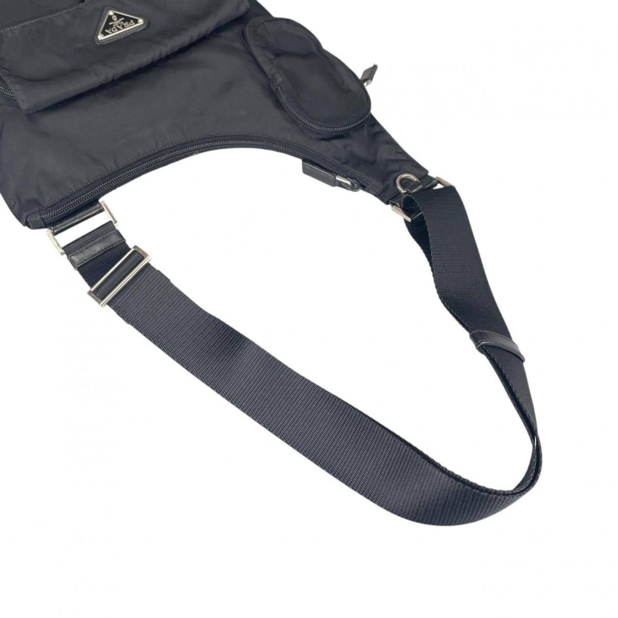 Prada Black Nylon Shoulder Bag (Pre-Owned)