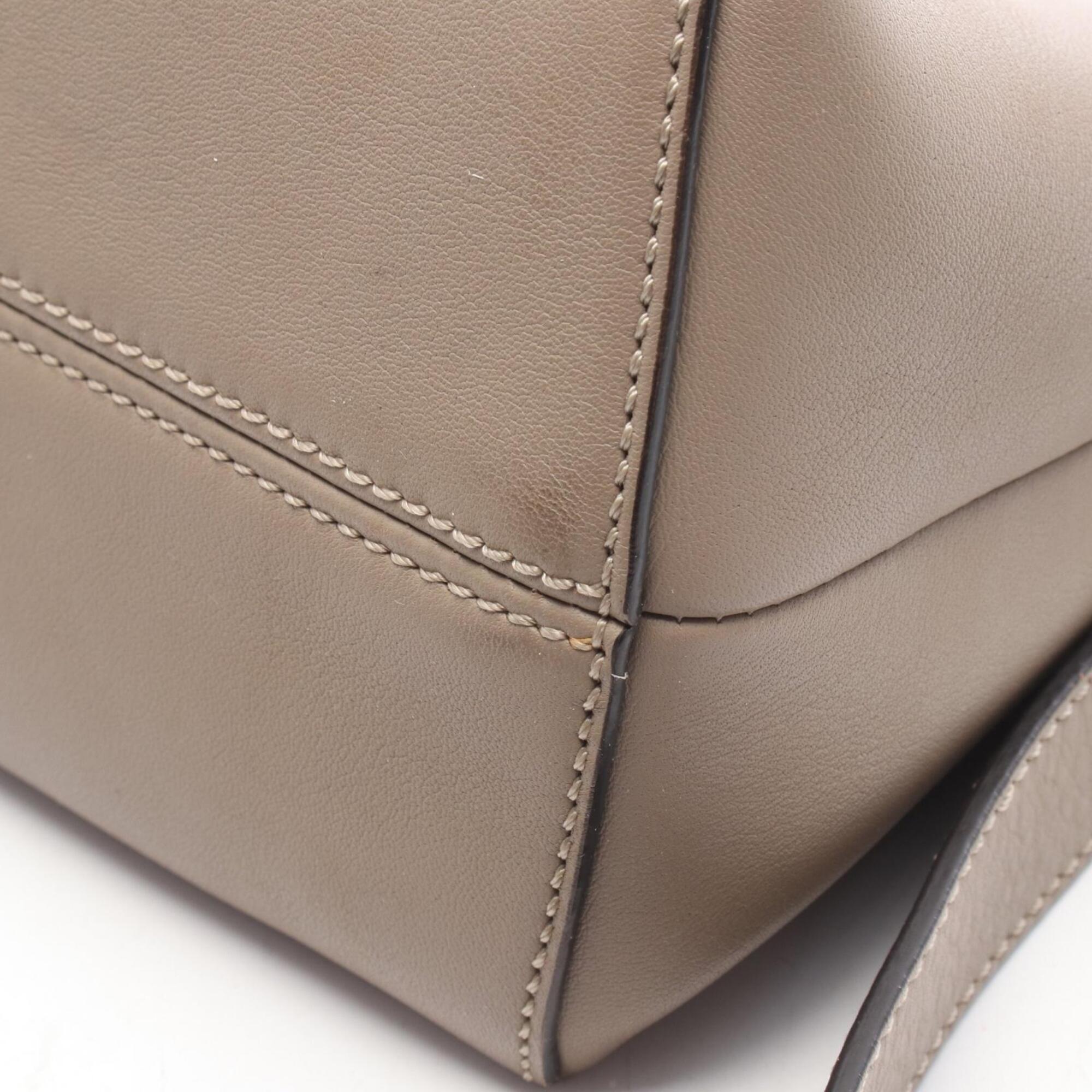 Fendi Beige Leather Handbag (Pre-Owned)