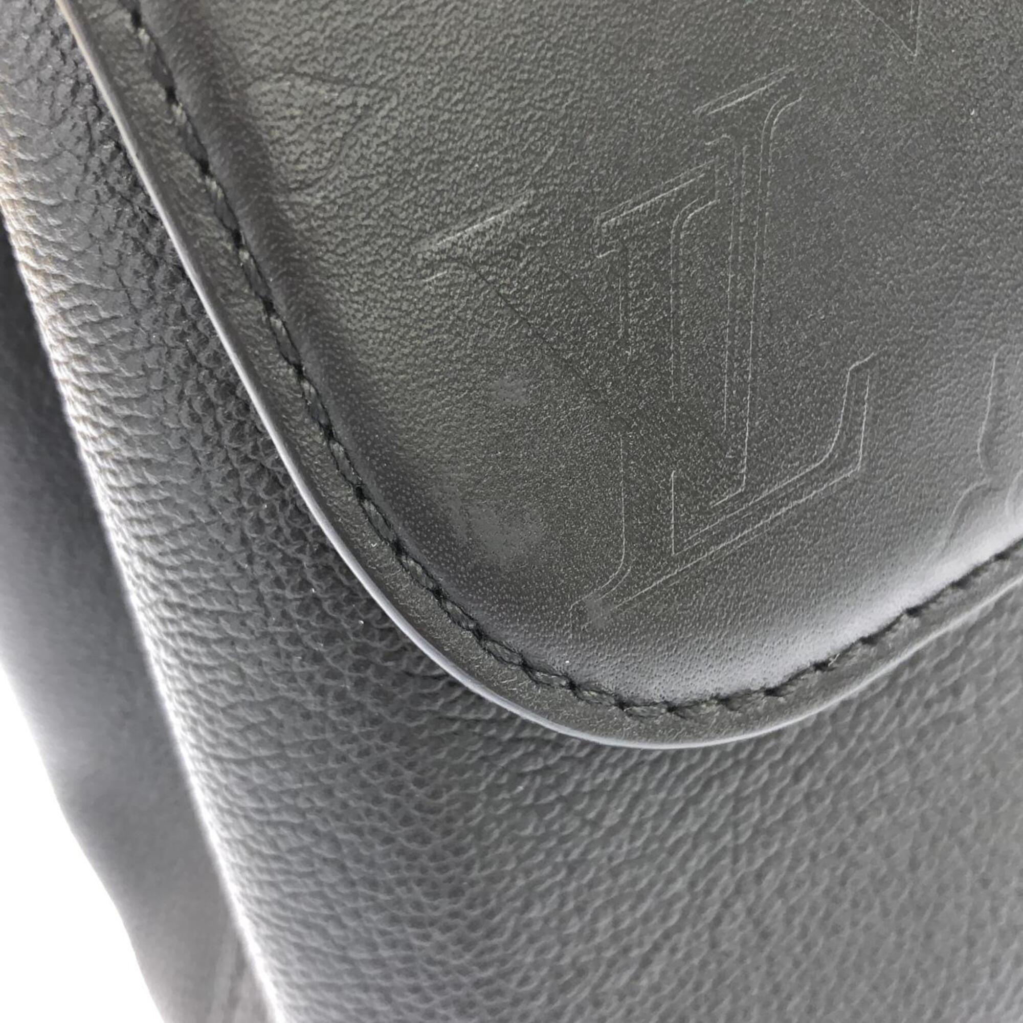 Louis Vuitton Very Black Leather Handbag (Pre-Owned)