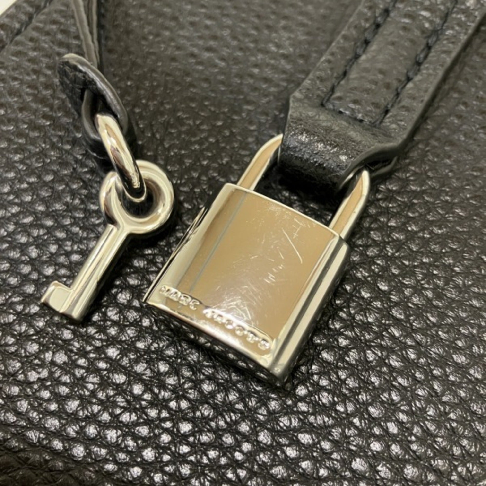 Marc Jacobs Black Leather Handbag Shoulder Bag (Pre-Owned)