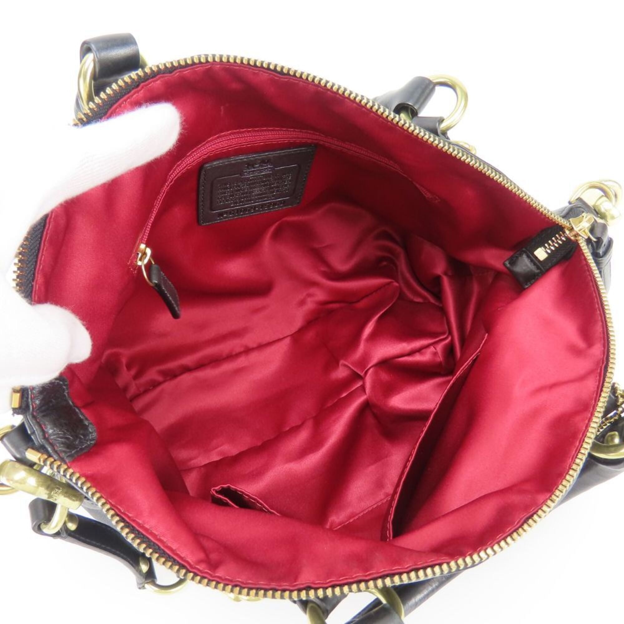 Coach Black Leather Handbag (Pre-Owned)