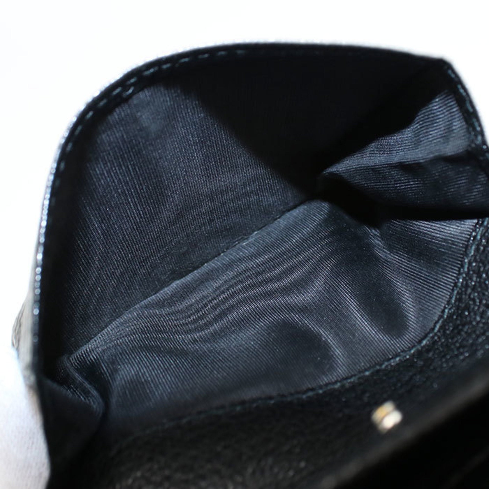 Miu Miu Black Leather Wallet (Bi-Fold) (Pre-Owned)